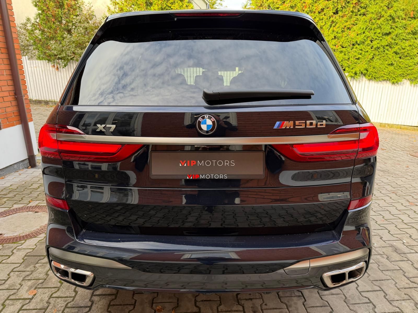 BMW X7, M50xD-R22-PANO-H&K-ČR-TOP STAV - fotka 5