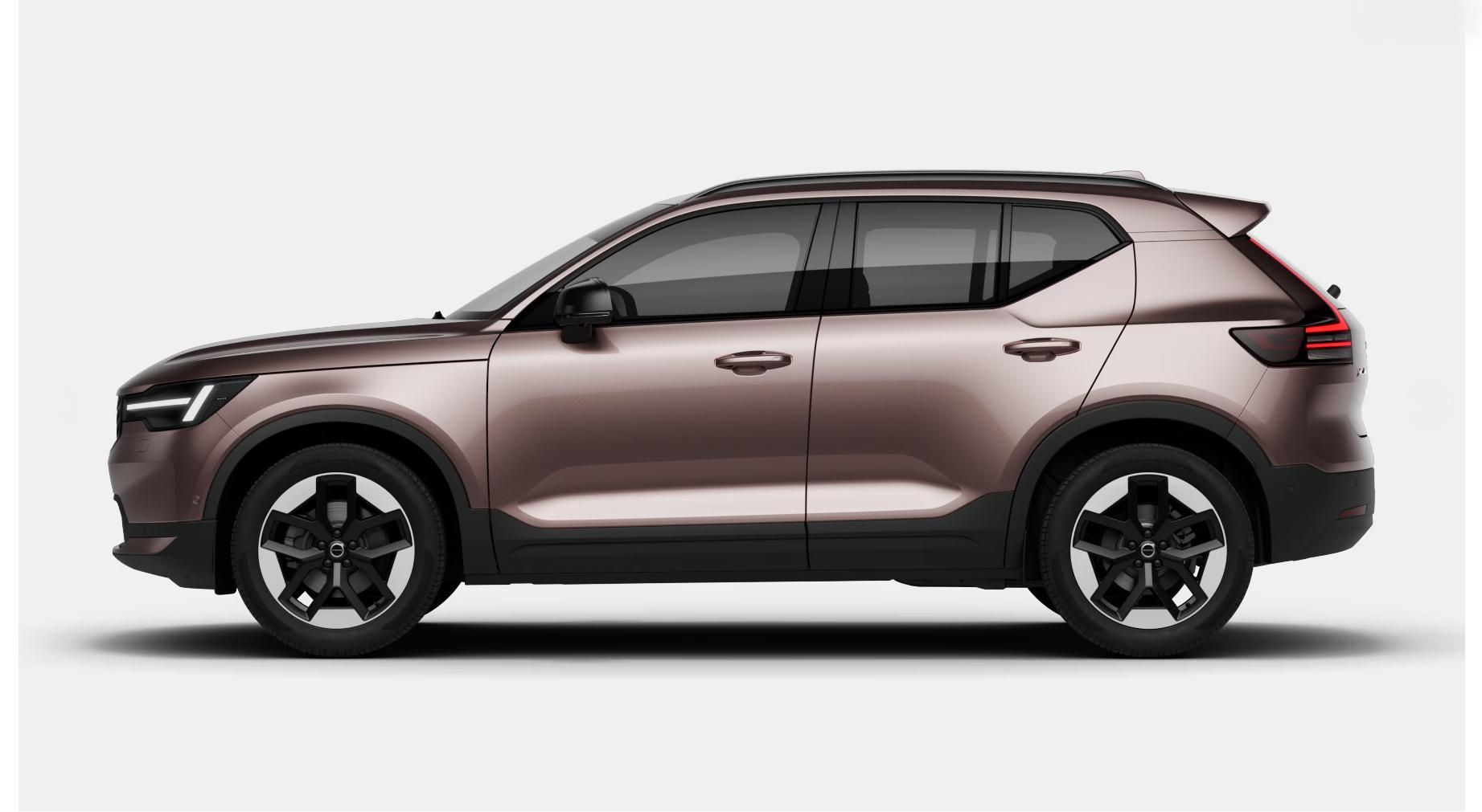 Volvo XC40, B4 PLUS AUT - fotka 2