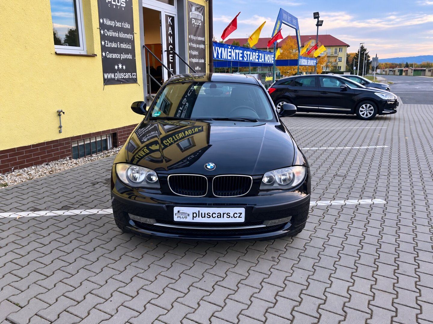 BMW Řada 1, 2,0i (90kW)*DIGI KLIMA* - fotka 3