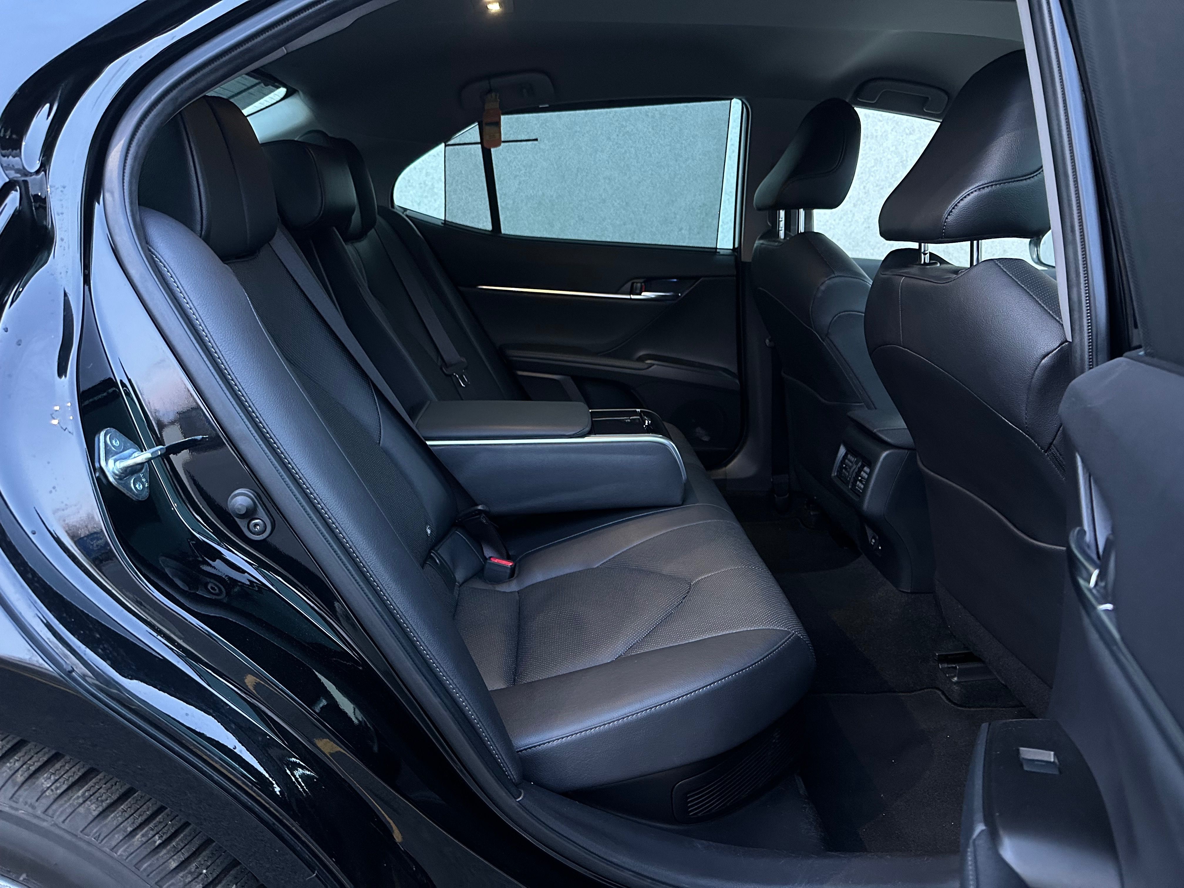 Toyota Camry, 2,5hybrid,VIP,JBL,1.maj.čr,DPH - fotka 5