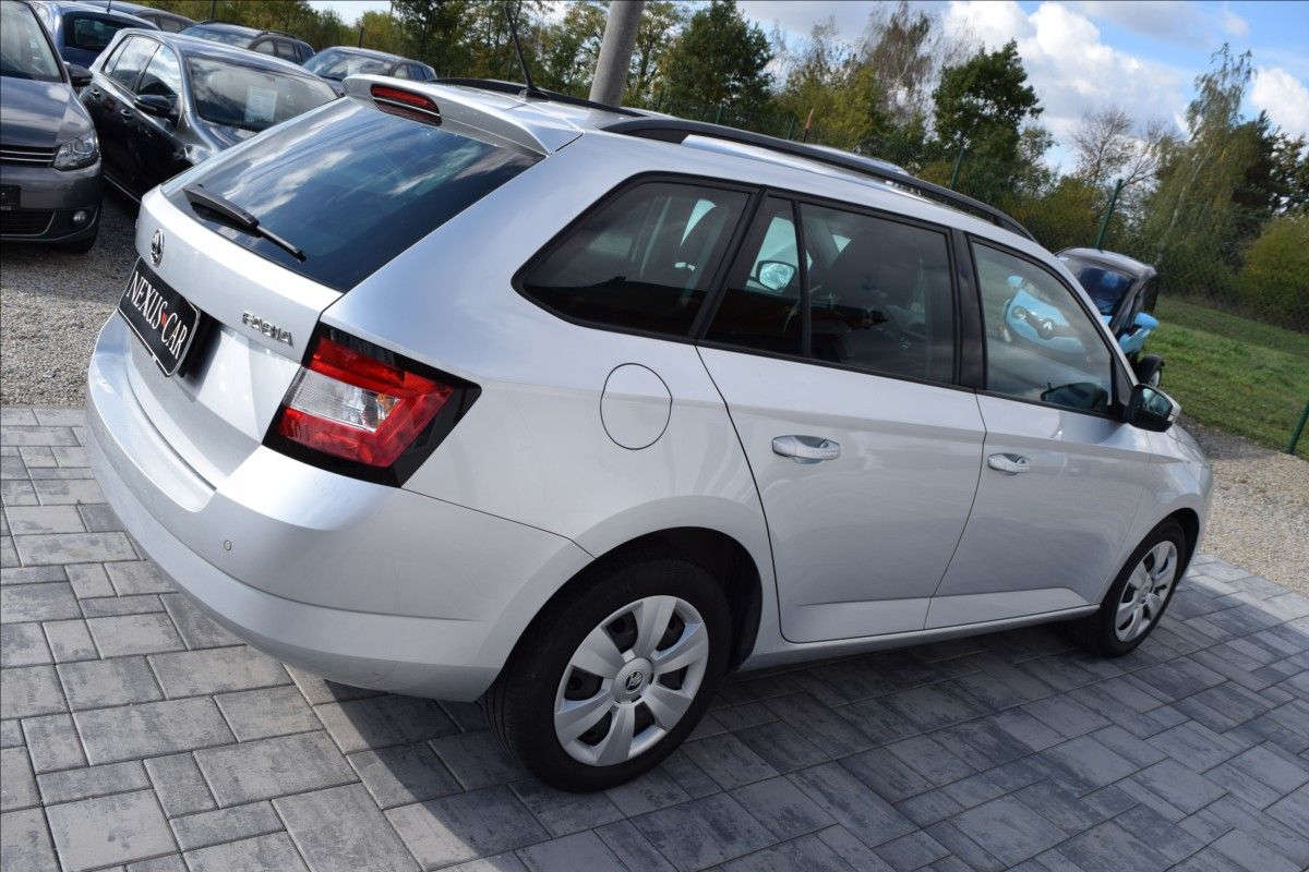 Škoda Fabia, 1,0 MPI 55KW PO SERVISE VÝHŘEV - fotka 6