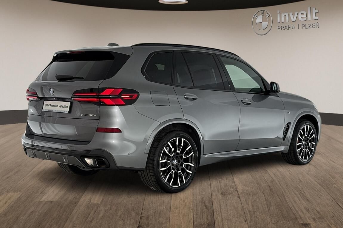 BMW X5, xDrive30d - fotka 3