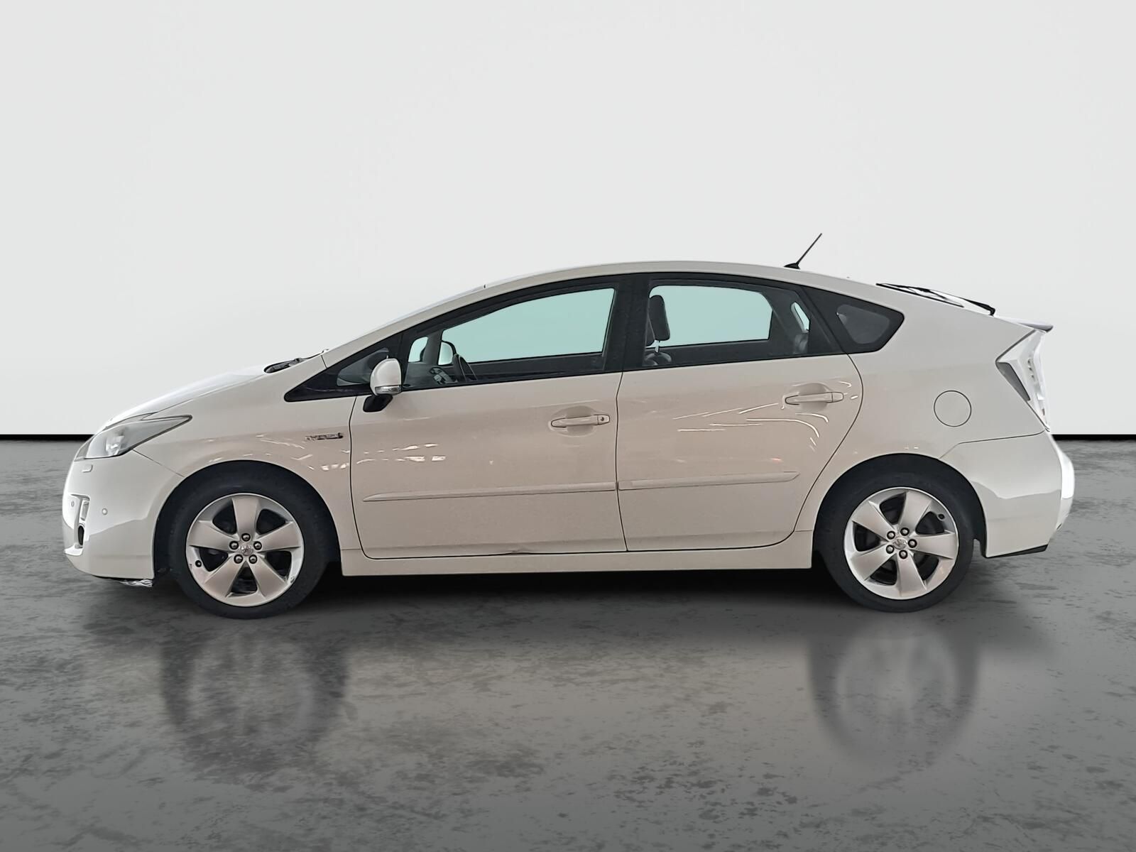 Toyota Prius, 1.8 VVT-i HSD, Automat, Navi - fotka 3