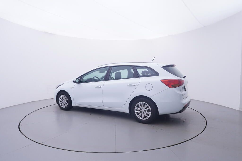 Kia Cee´d, 1.6 GDI 99 kW - fotka 3