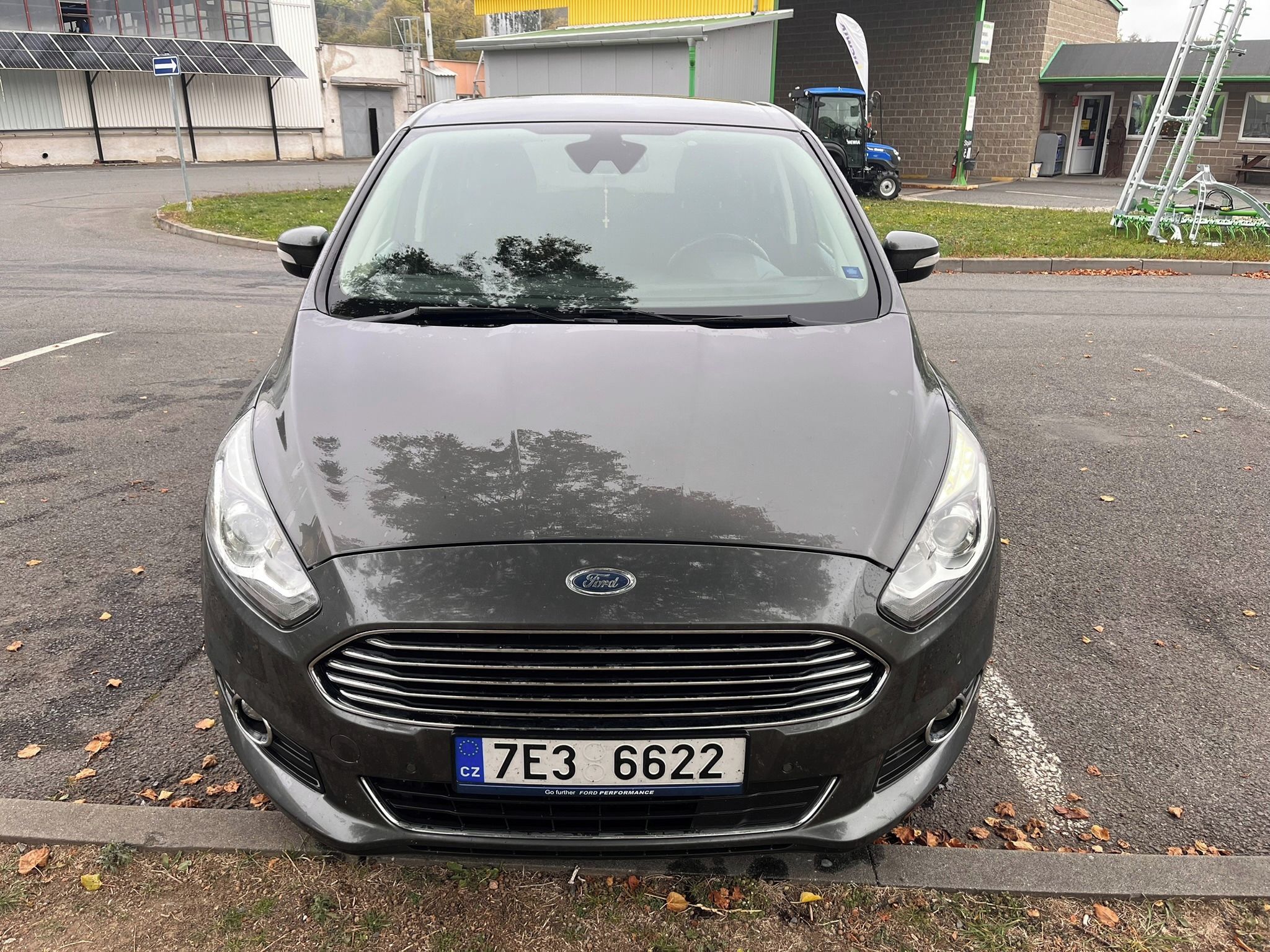 Ford S-MAX, 1.5 benzin, malý nájezd - fotka 5