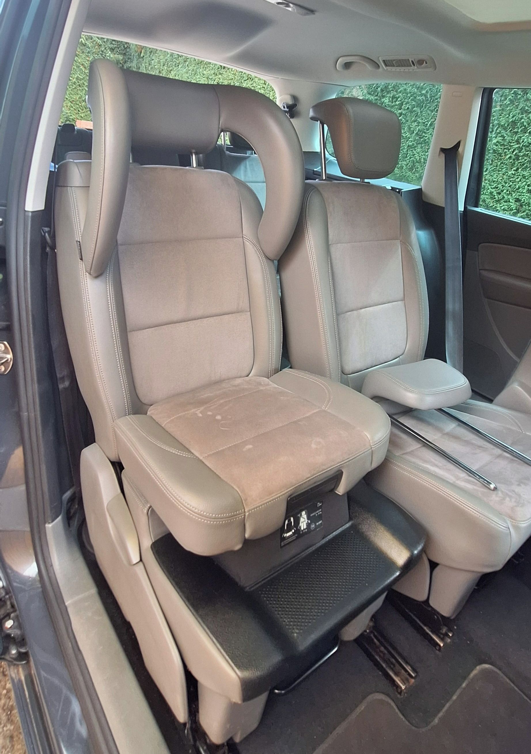 Volkswagen Sharan, 2.0TDI,125 kW, 7 míst - fotka 4