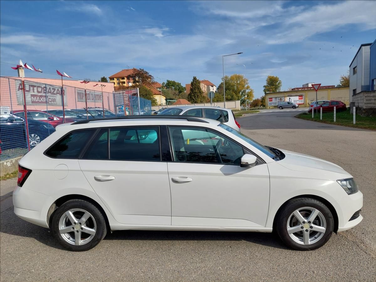 Škoda Fabia, 1,0 MPi - fotka 4