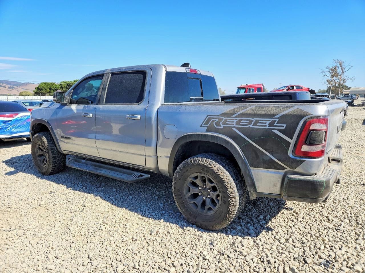 RAM 1500, Auto na cestě - fotka 3