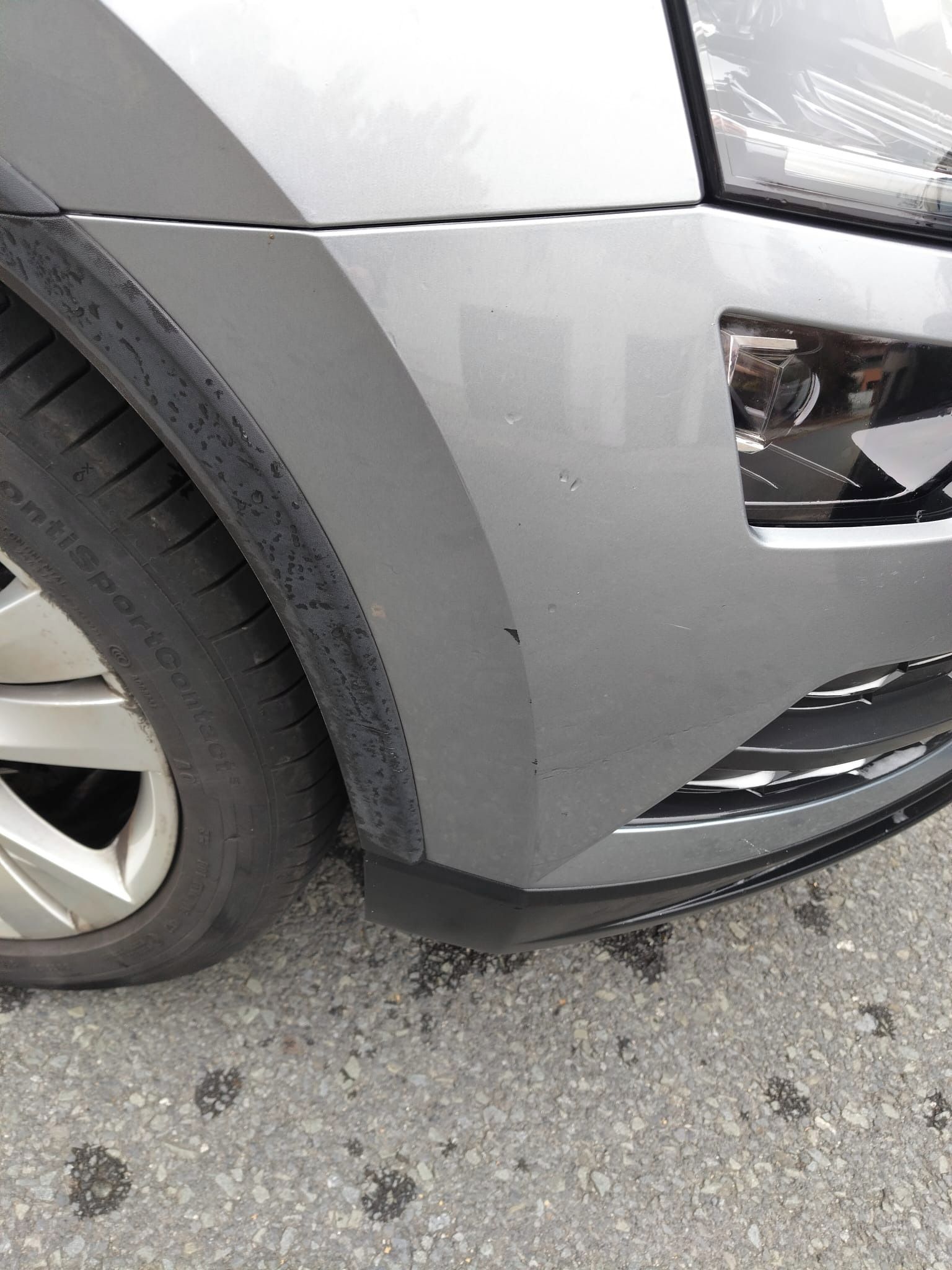Škoda Karoq, ŠKODA KAROQ 1,5 MAN 62000 KM - fotka 4
