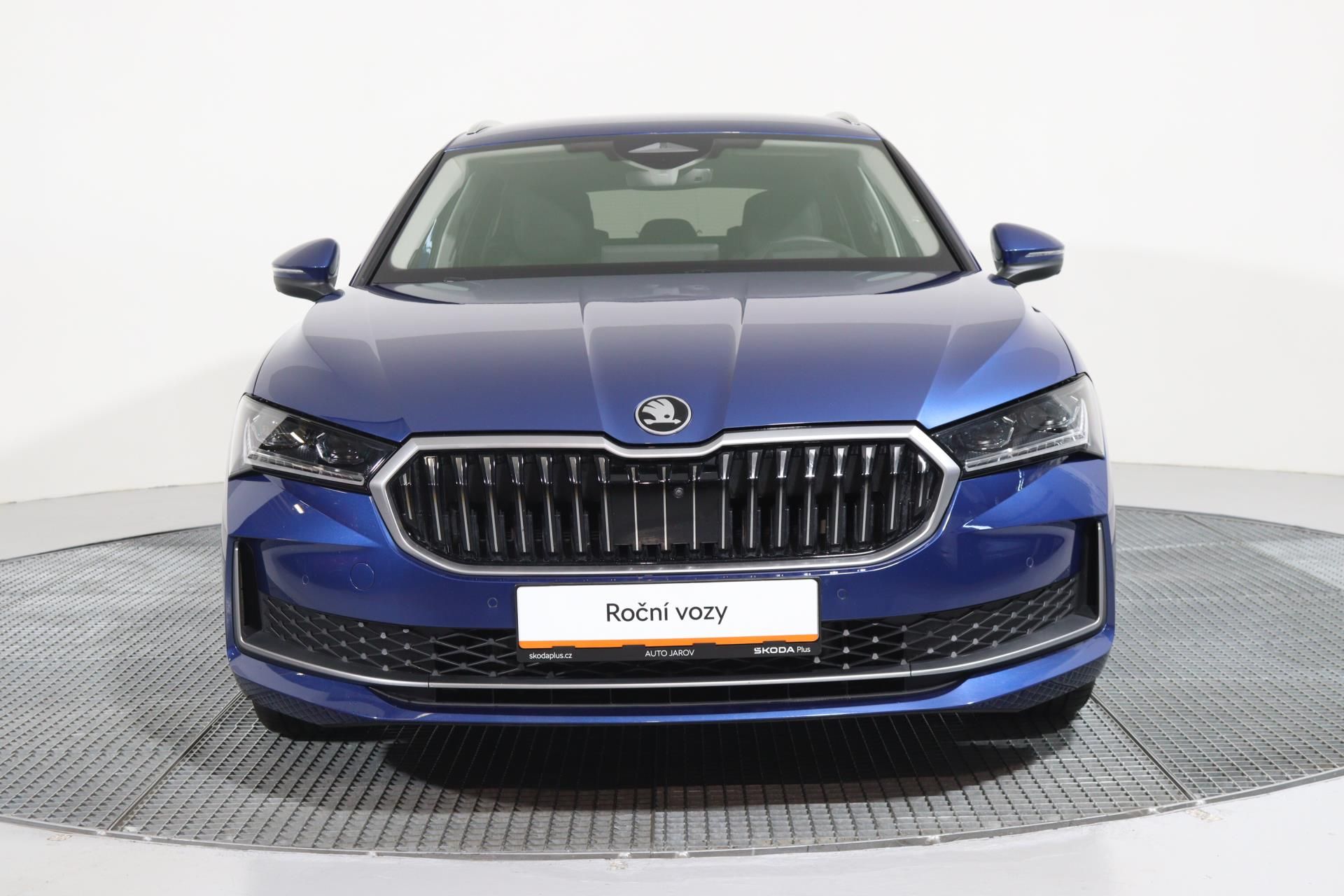 Škoda Superb, COMBI L&K 2,0TDI 142kW DSG 4x4 - fotka 4