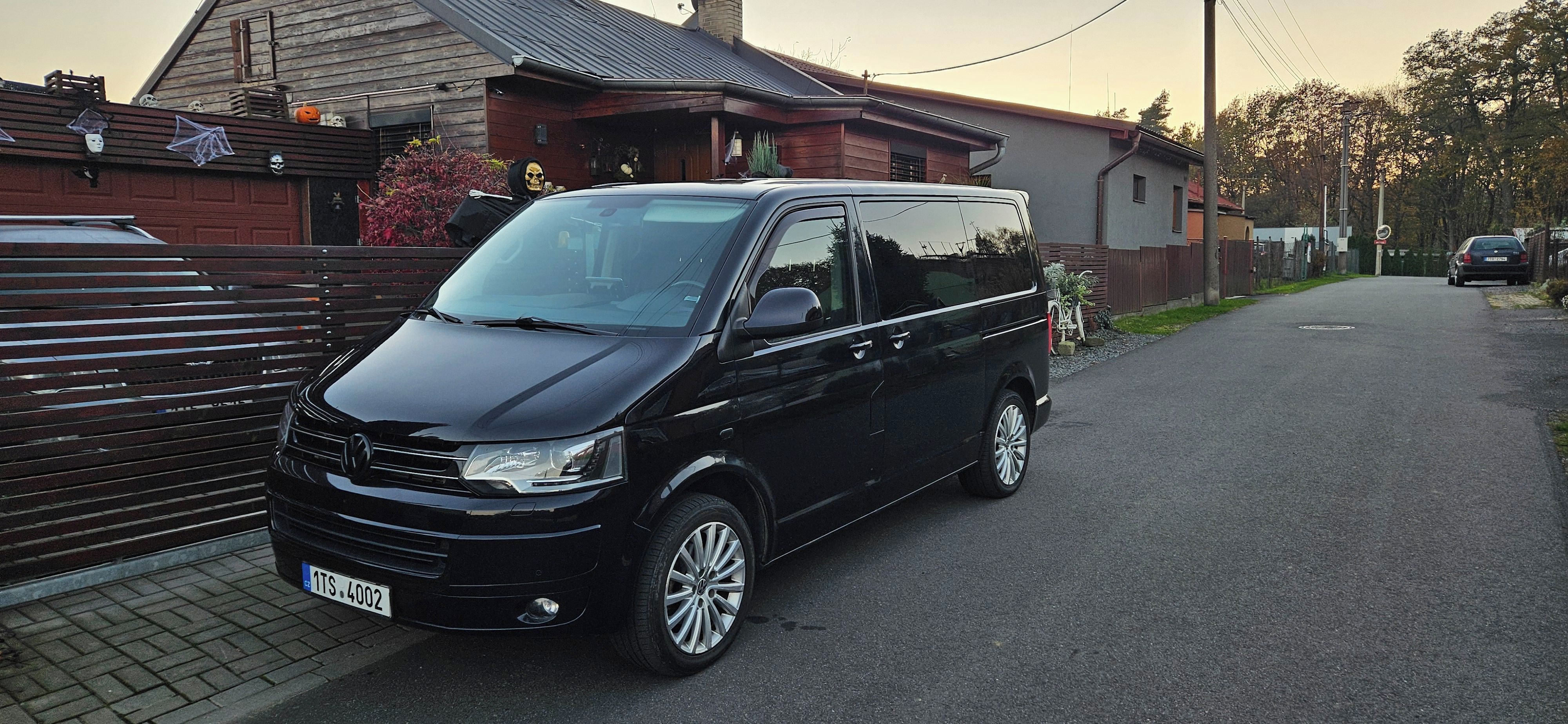 Volkswagen Multivan - fotka 3