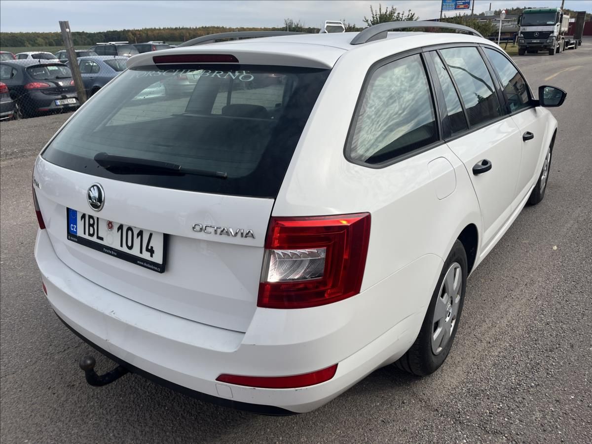 Škoda Octavia, 1,6 TDi KLIMA ROZVODY TAŽNÉ - fotka 6