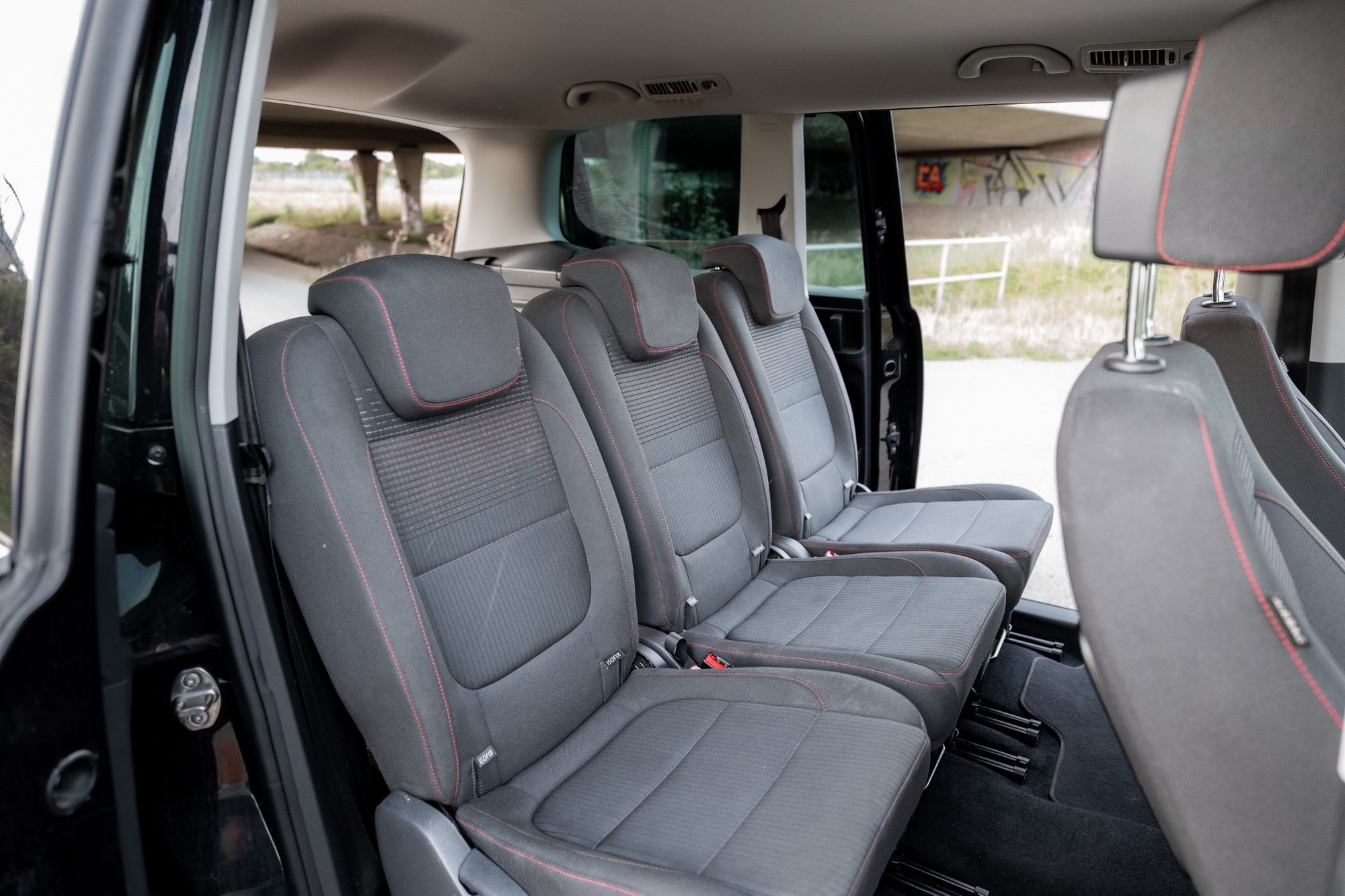 Volkswagen Sharan, 2.0 TDI 110 kW DSG, CarPlay - fotka 6