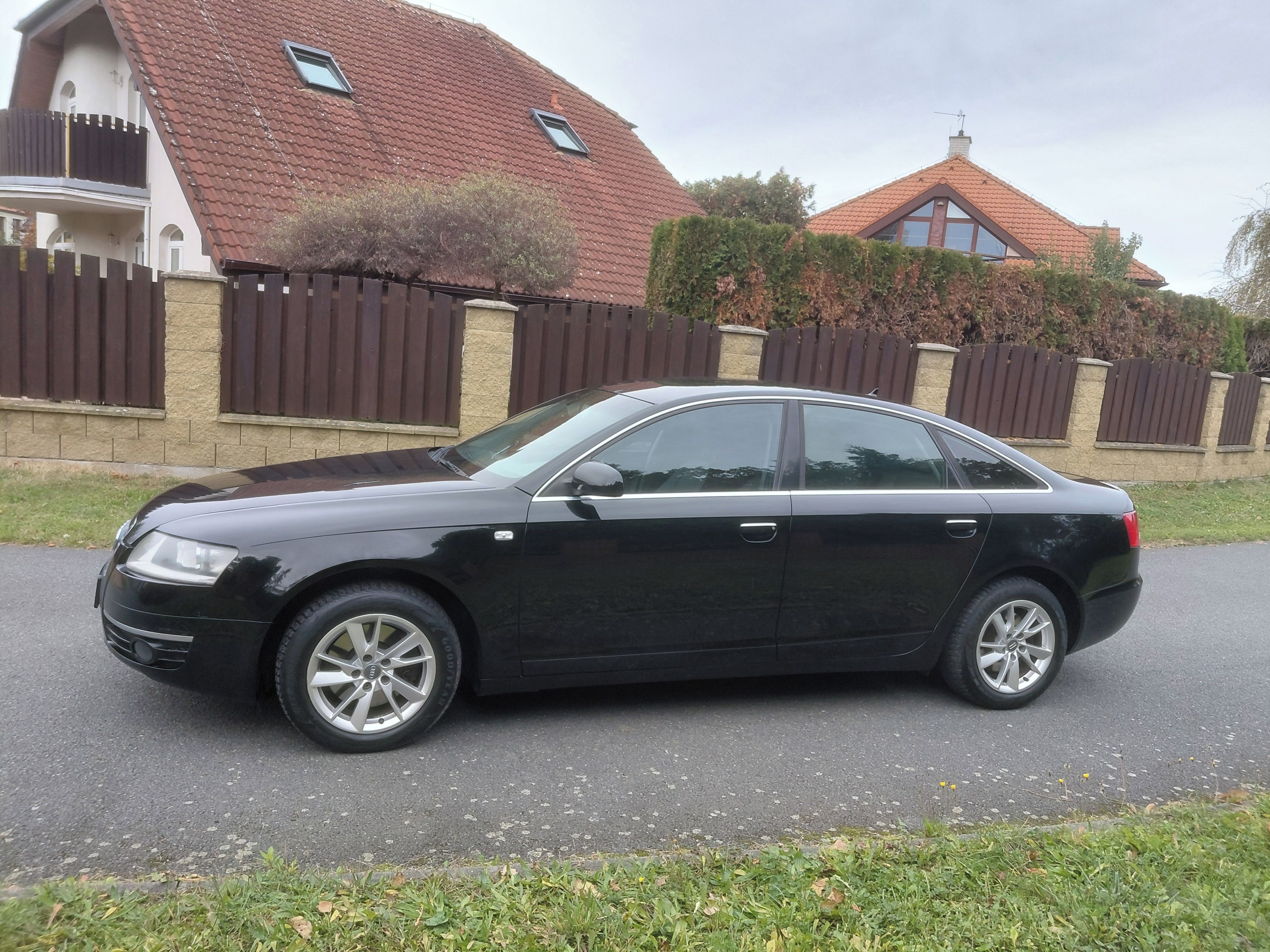 Audi A6, 2.4 Automat,Limuzína,Kuže,Navi - fotka 3