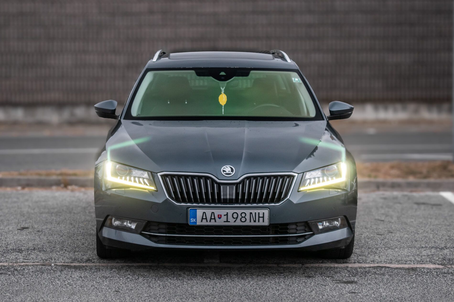 Škoda Superb - fotka 2