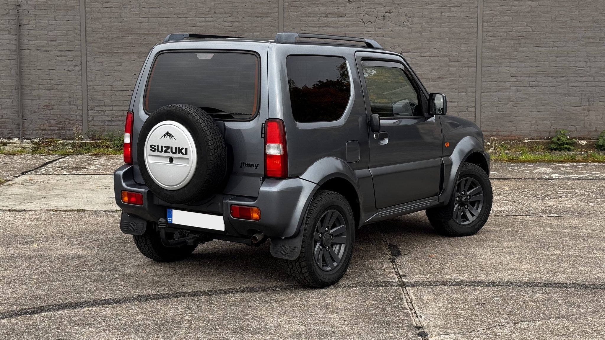Suzuki Jimny, Suzuki Jimny 1.3 VVT 4x4 - fotka 6