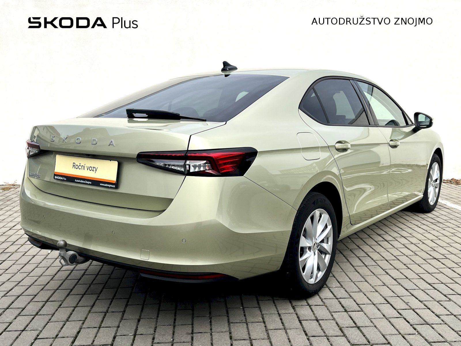 Škoda Superb, 2,0TDI 110KW DSG SELECTION - fotka 2