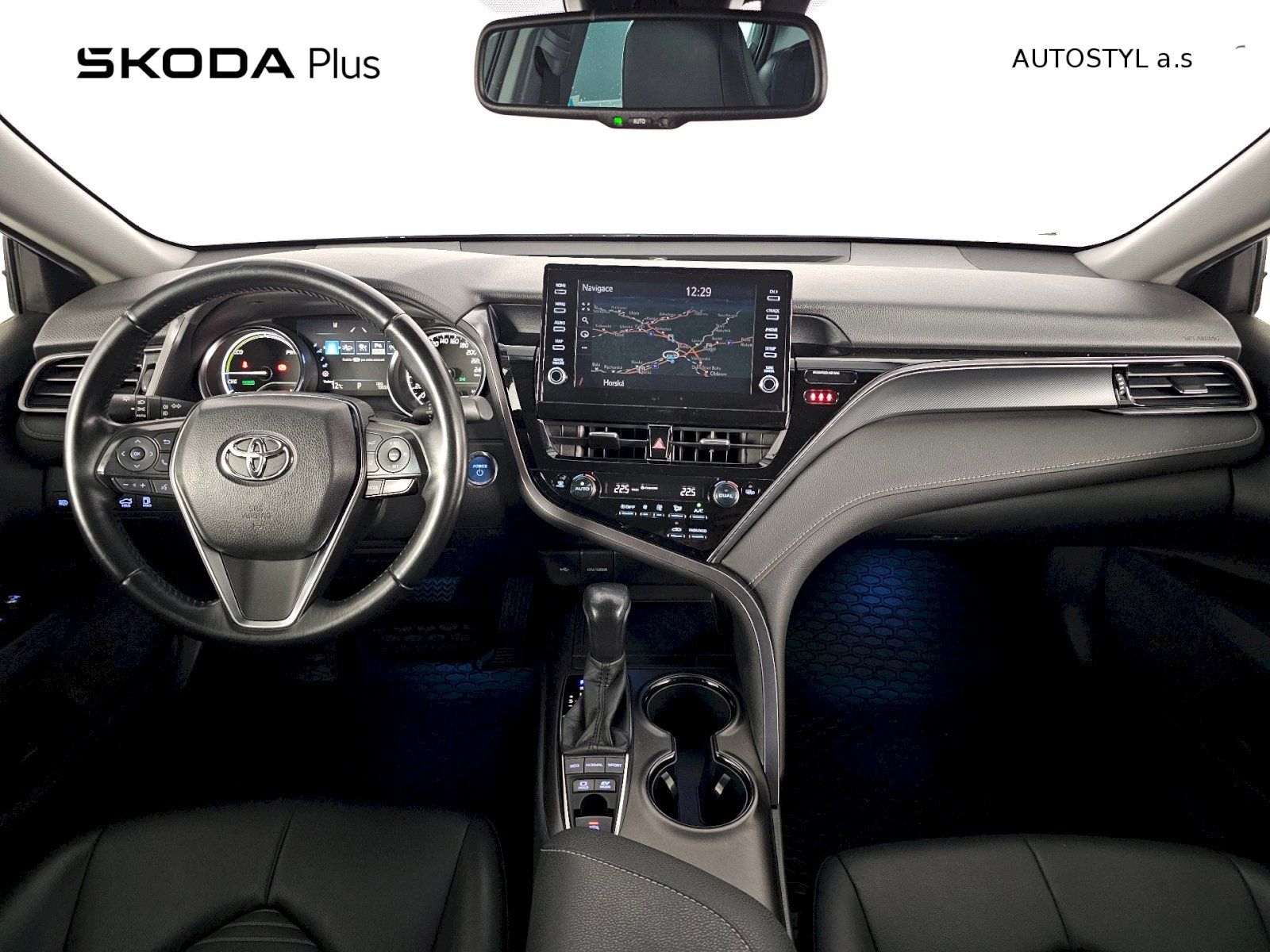 Toyota Camry, 2.5HEV 218k PRESTIGE - fotka 5