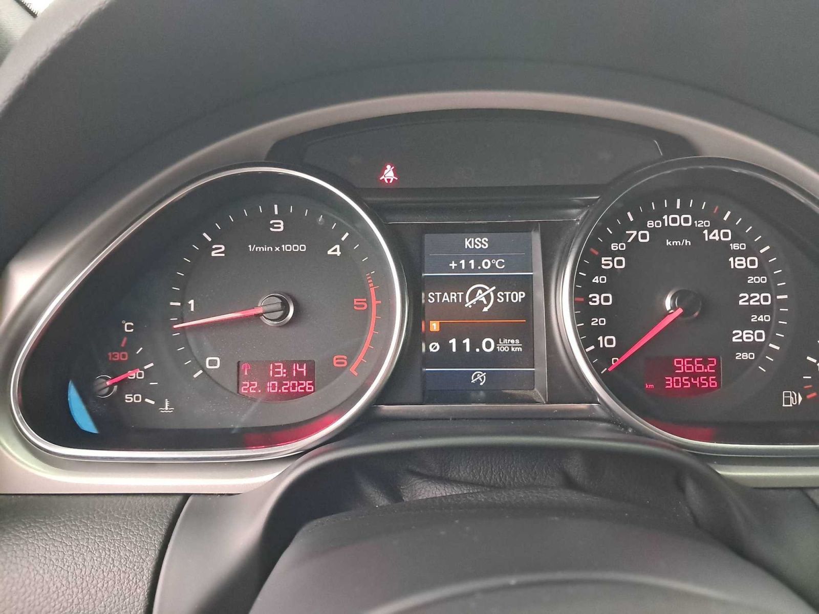 Audi Q7, 3.0 TDI, 4X4, Automat, 7 míst - fotka 3