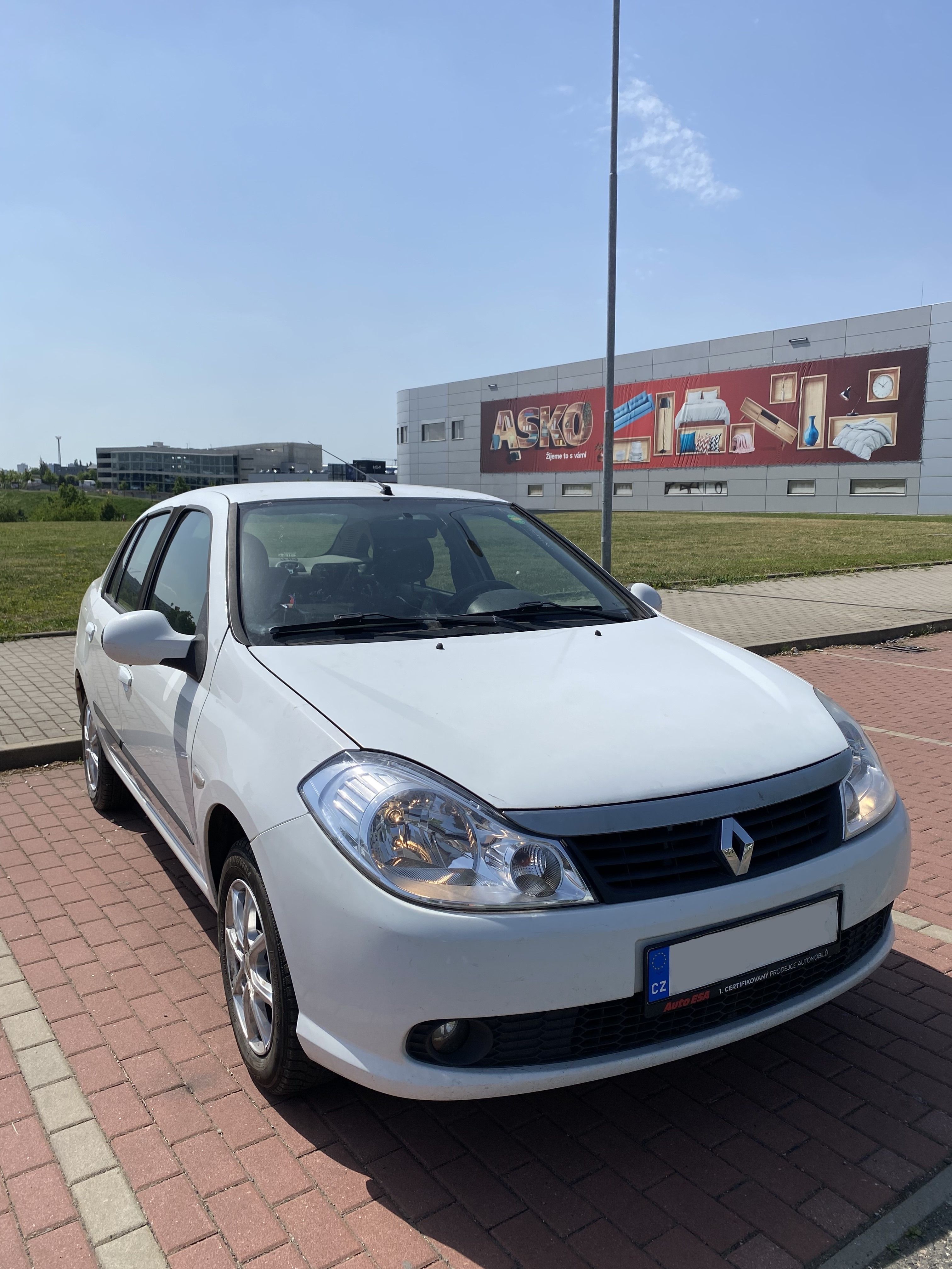 Renault Thalia, Renault Thalia 1.2 16V 55 kW - fotka 6