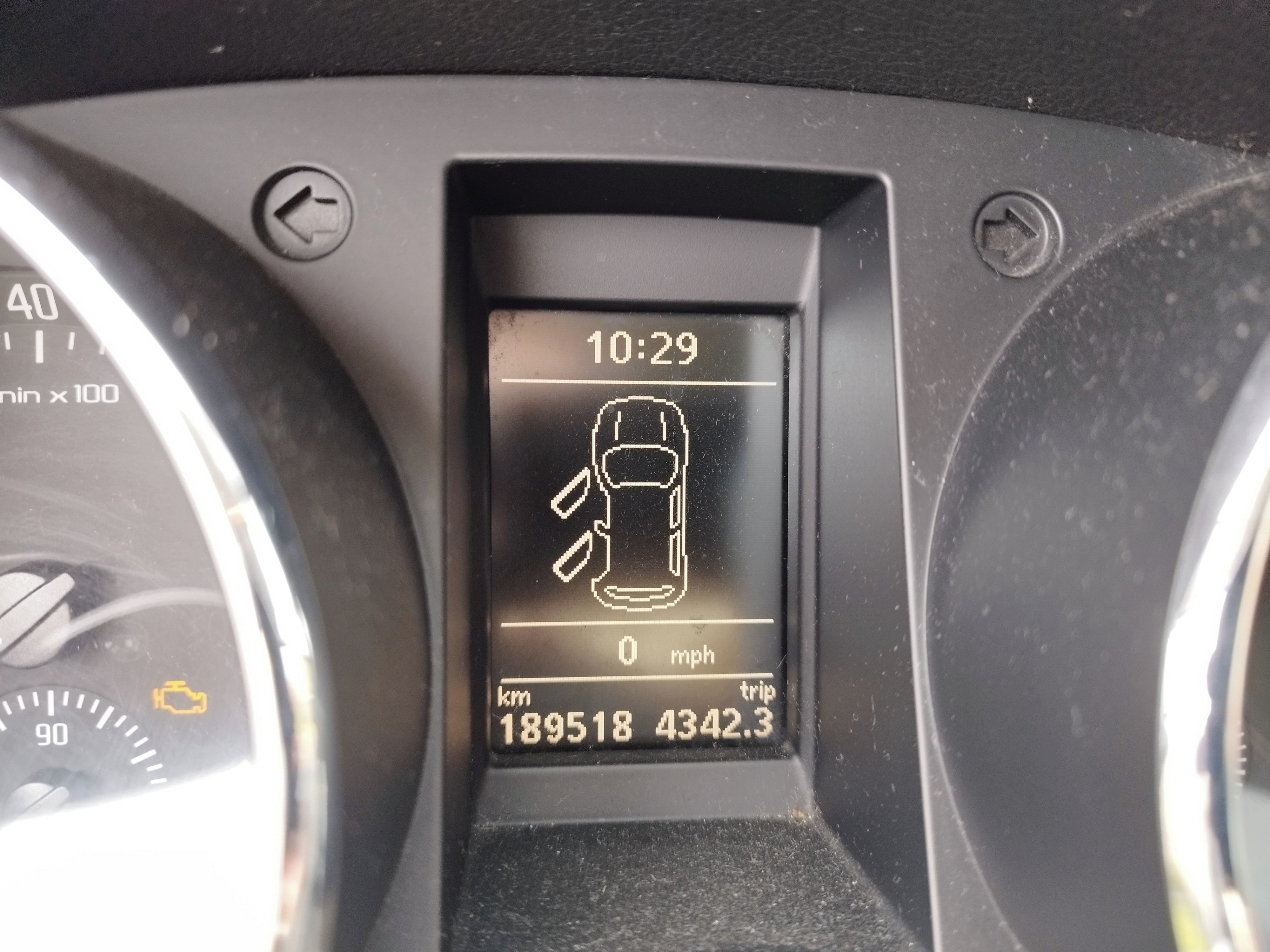 Škoda Yeti, 1,8 TSI,4x4, tažné zařízení - fotka 5