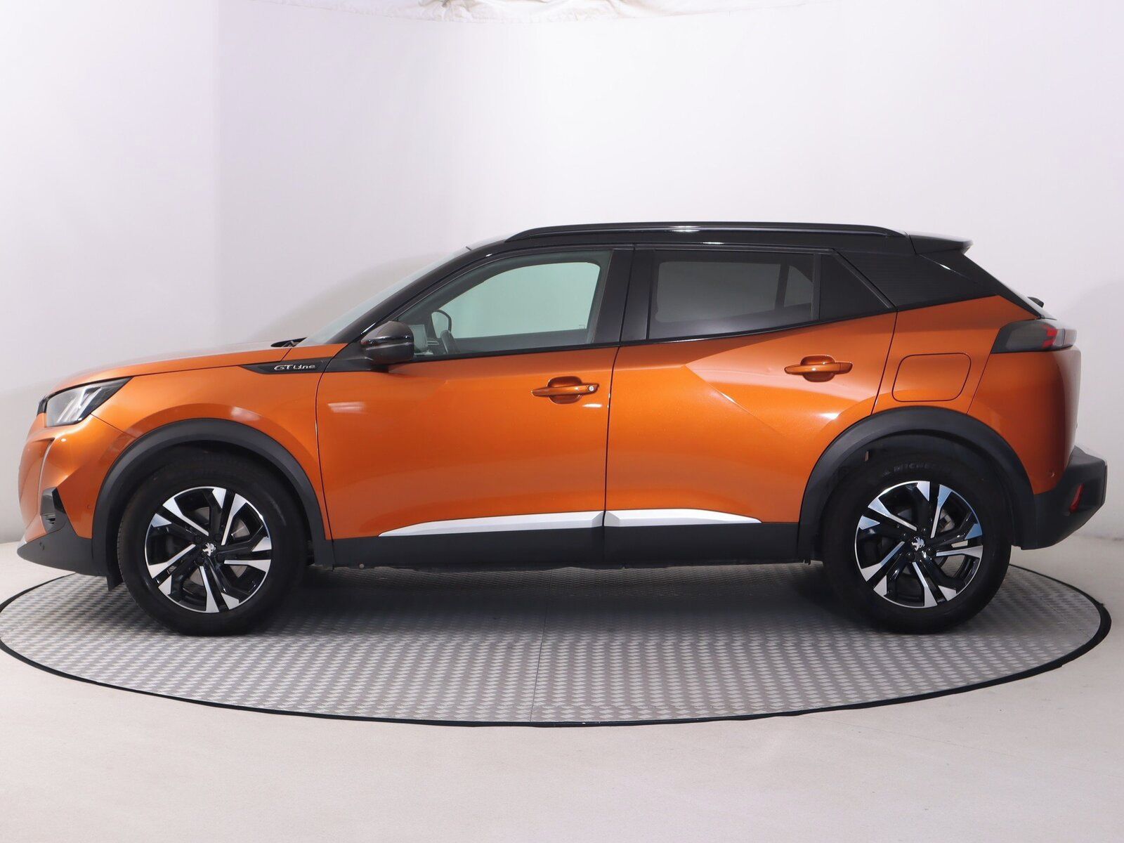 Peugeot 2008, 1.5 BlueHDi, GT Line, Automat - fotka 3