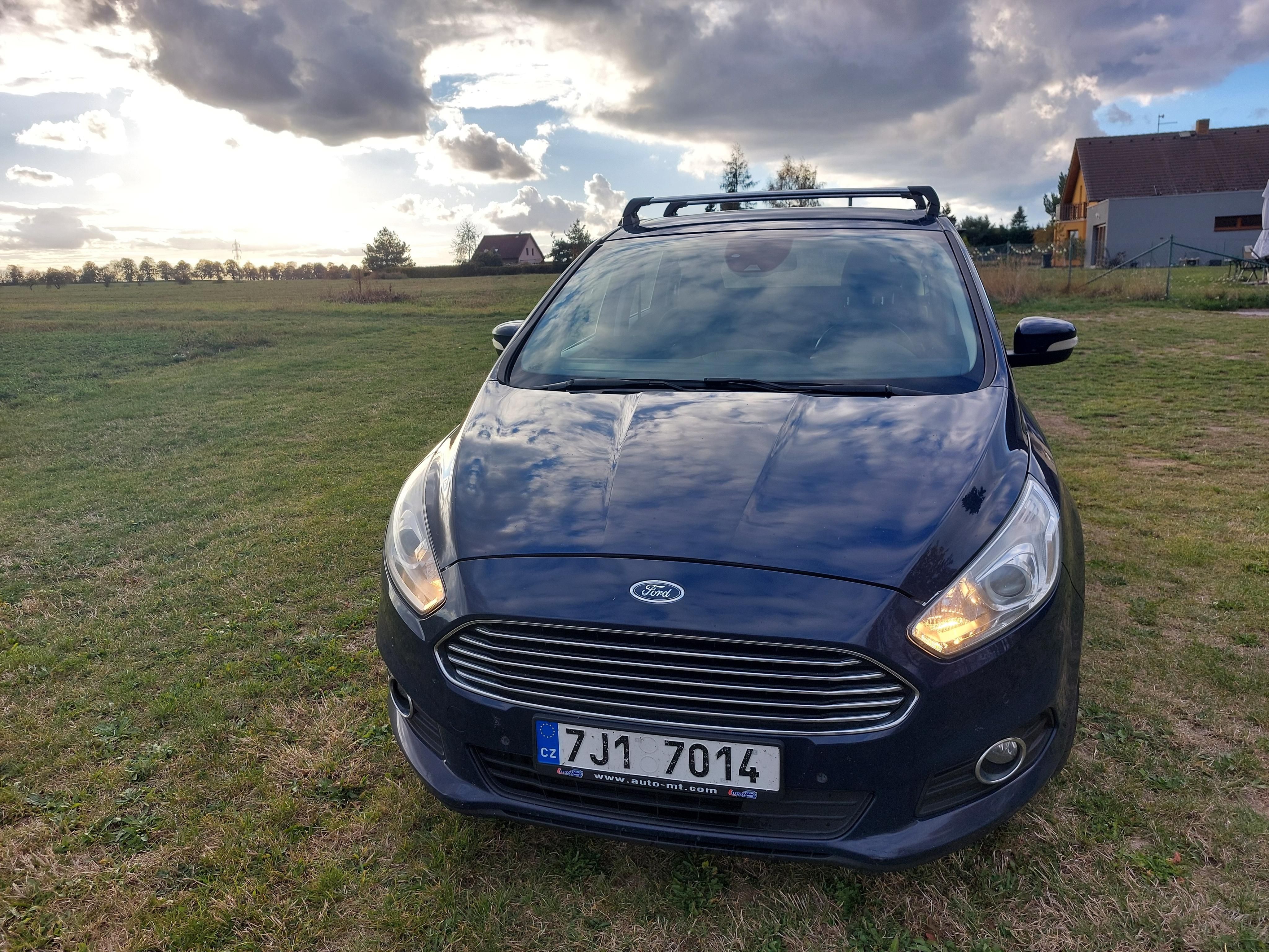 Ford S-MAX, 2.0 TDI servisováno - fotka 3
