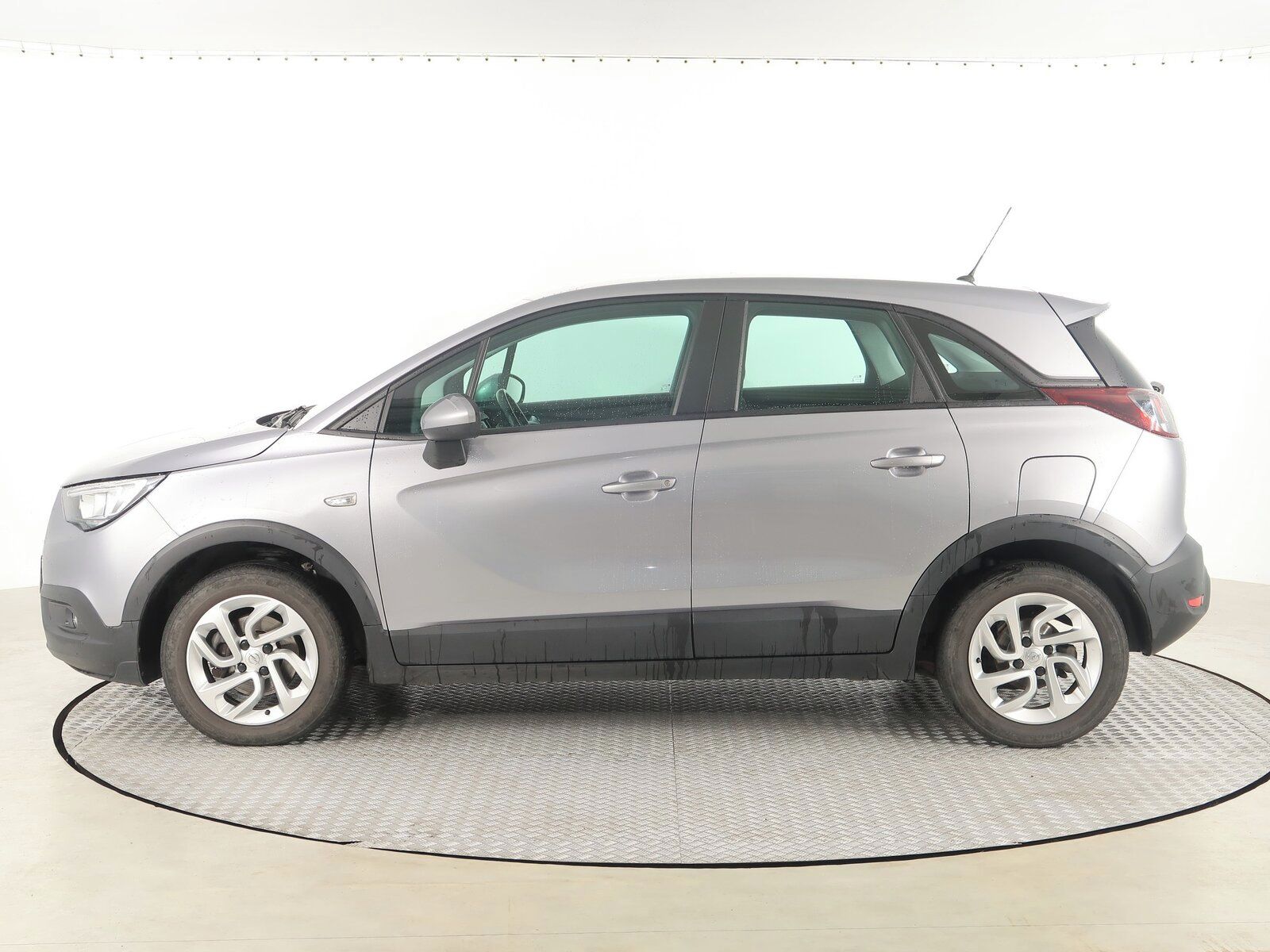 Opel Crossland, 1.2 Turbo - fotka 3