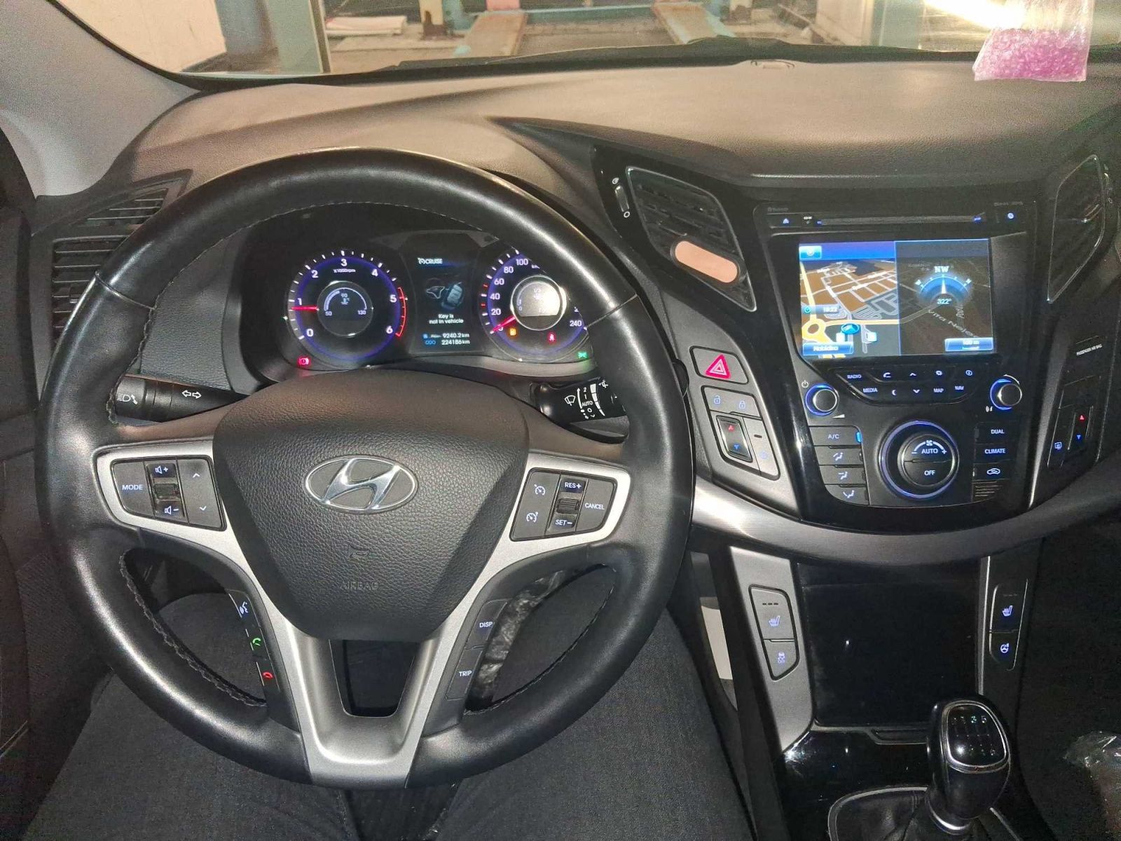 Hyundai i40, 1.7 CRDi, Navi, Xenony - fotka 3