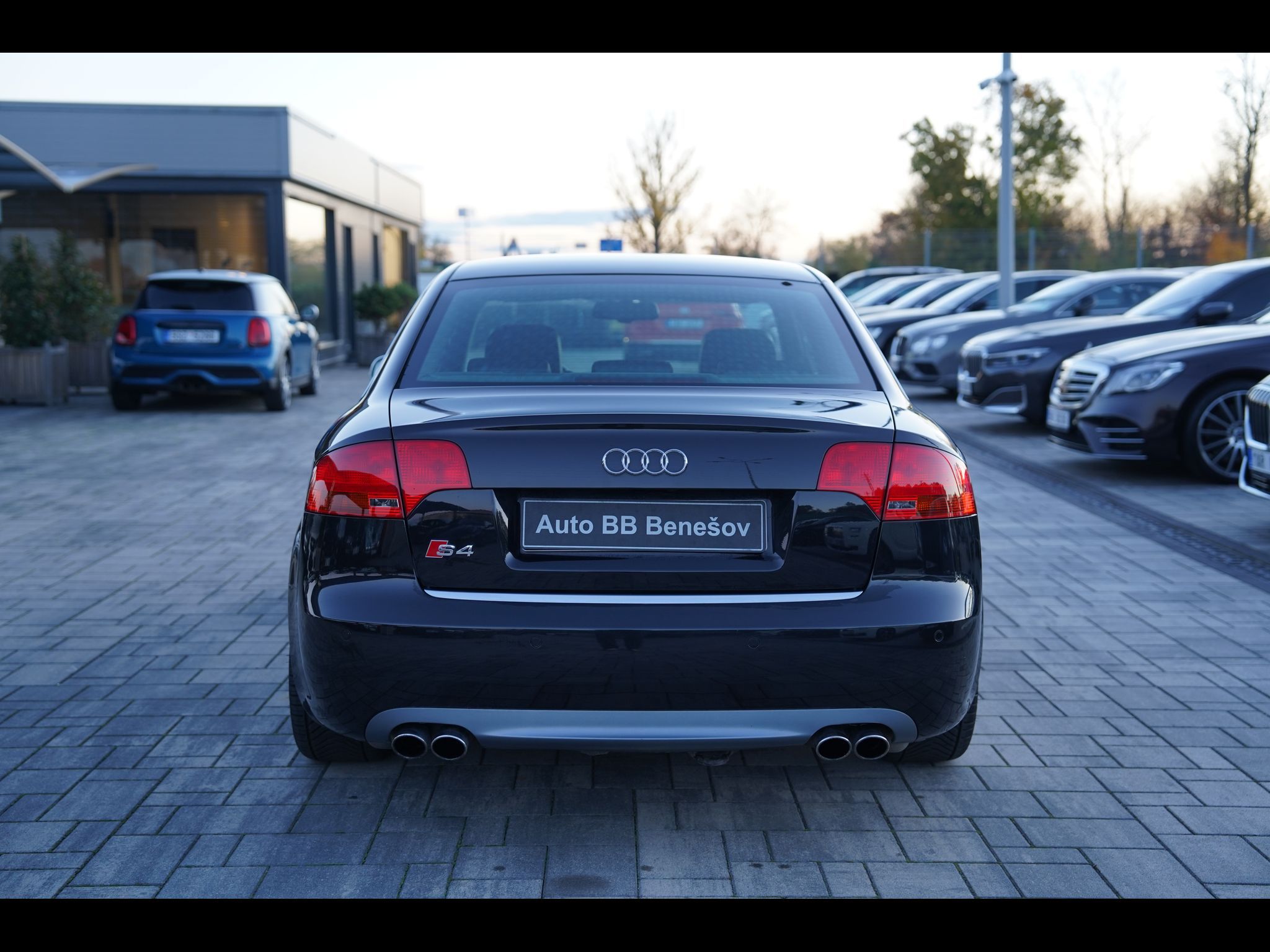 Audi S4, Audi S4 B7 V8 253kW/BOSE - fotka 5