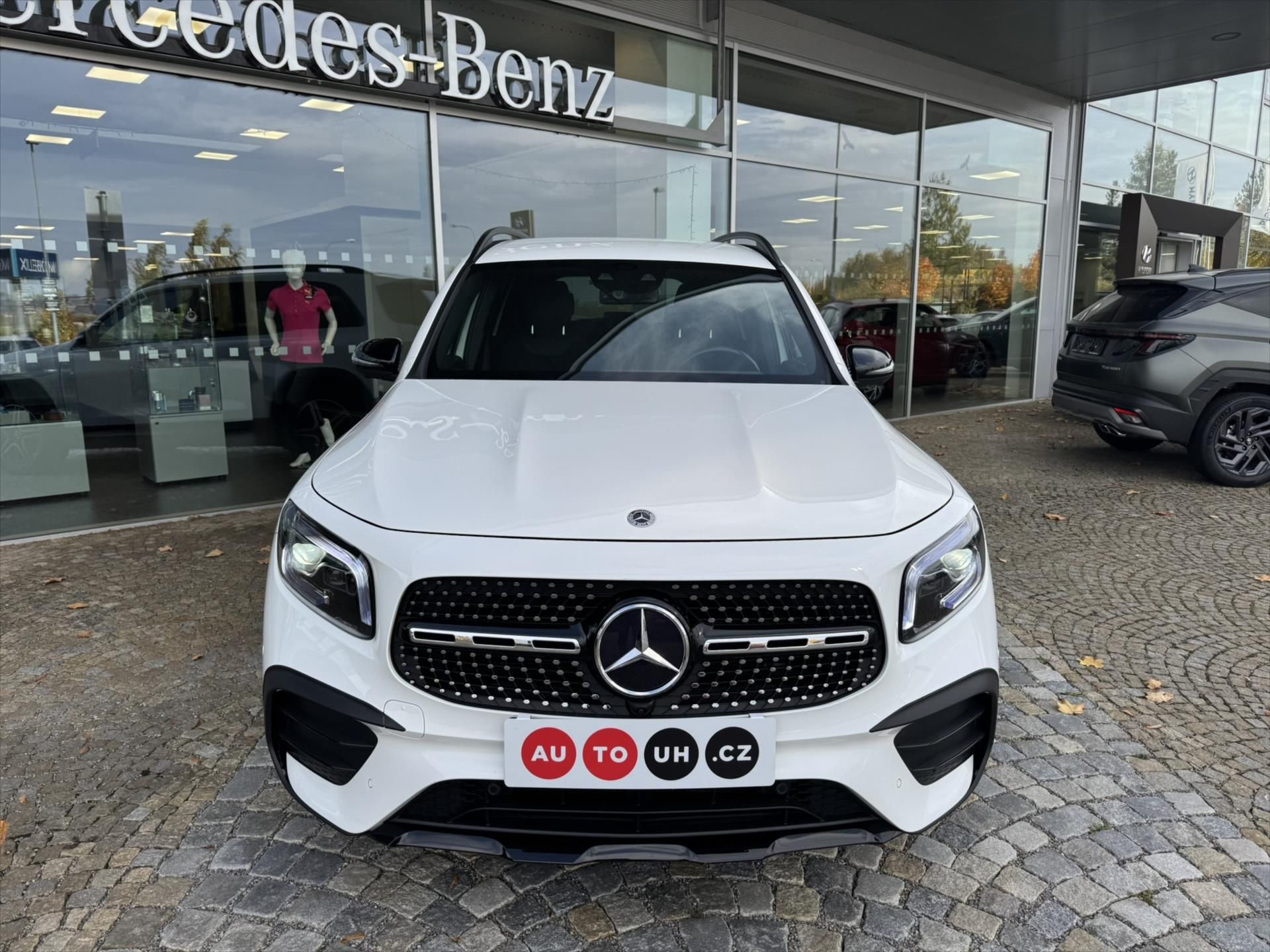Mercedes-Benz GLB, 2,0   GLB 200d 4MATIC AMG line - fotka 3