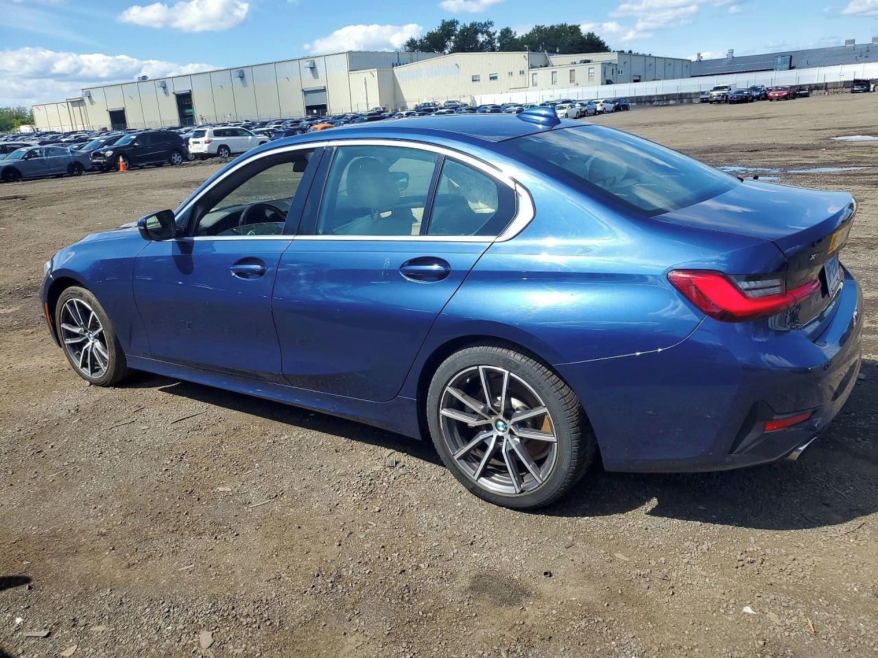BMW Řada 3, Auto na cestě - fotka 2