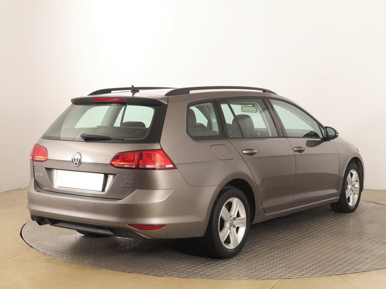 Volkswagen Golf, 1.6 TDI, Automat, Serv.kniha - fotka 5