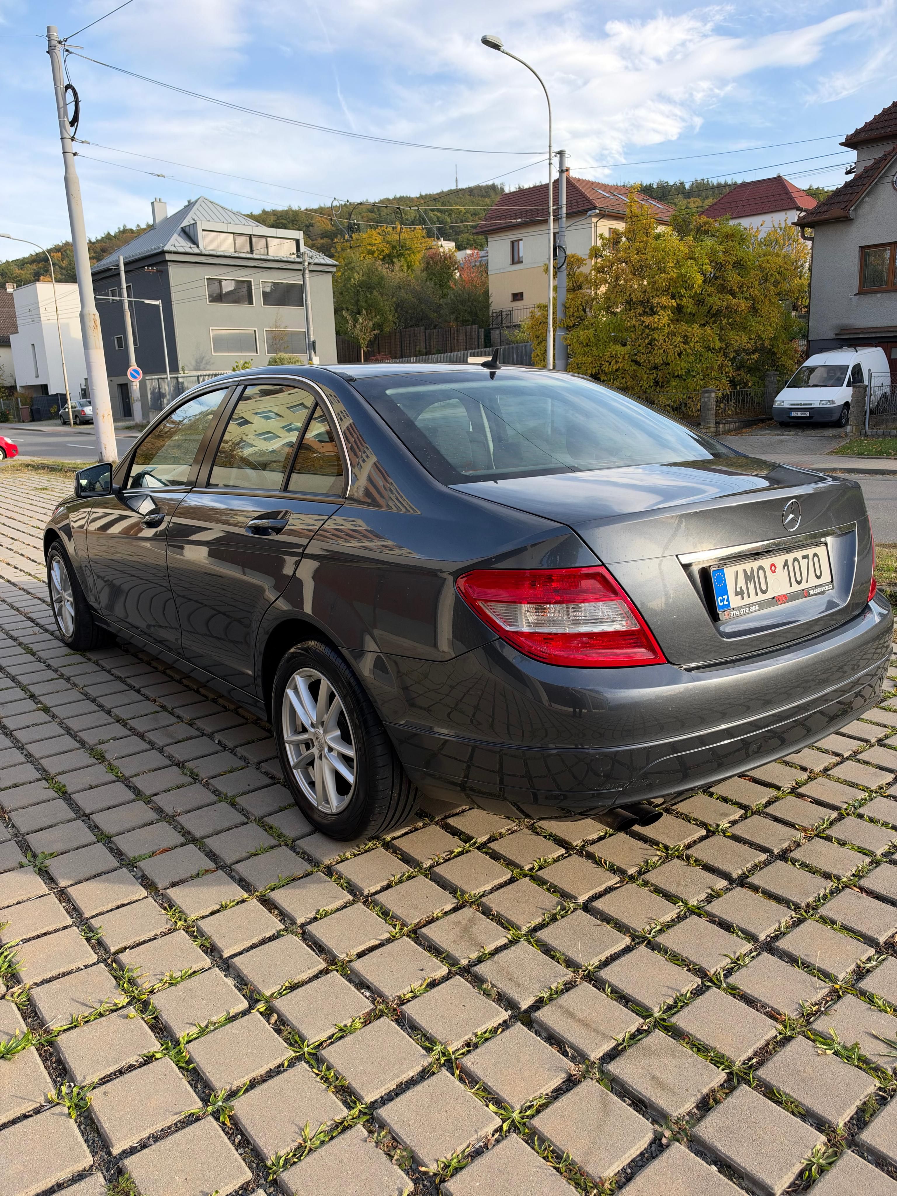 Mercedes-Benz Třídy C, Mercedes Benz C 200 204w - fotka 4
