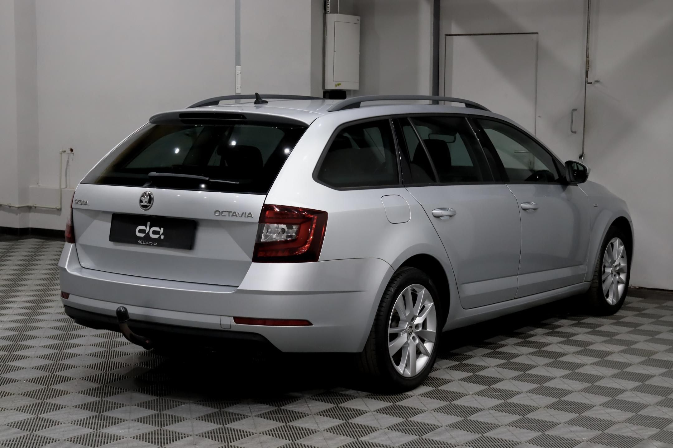Škoda Octavia, 3 FL Combi 1.4 TSI 110 kW - fotka 6