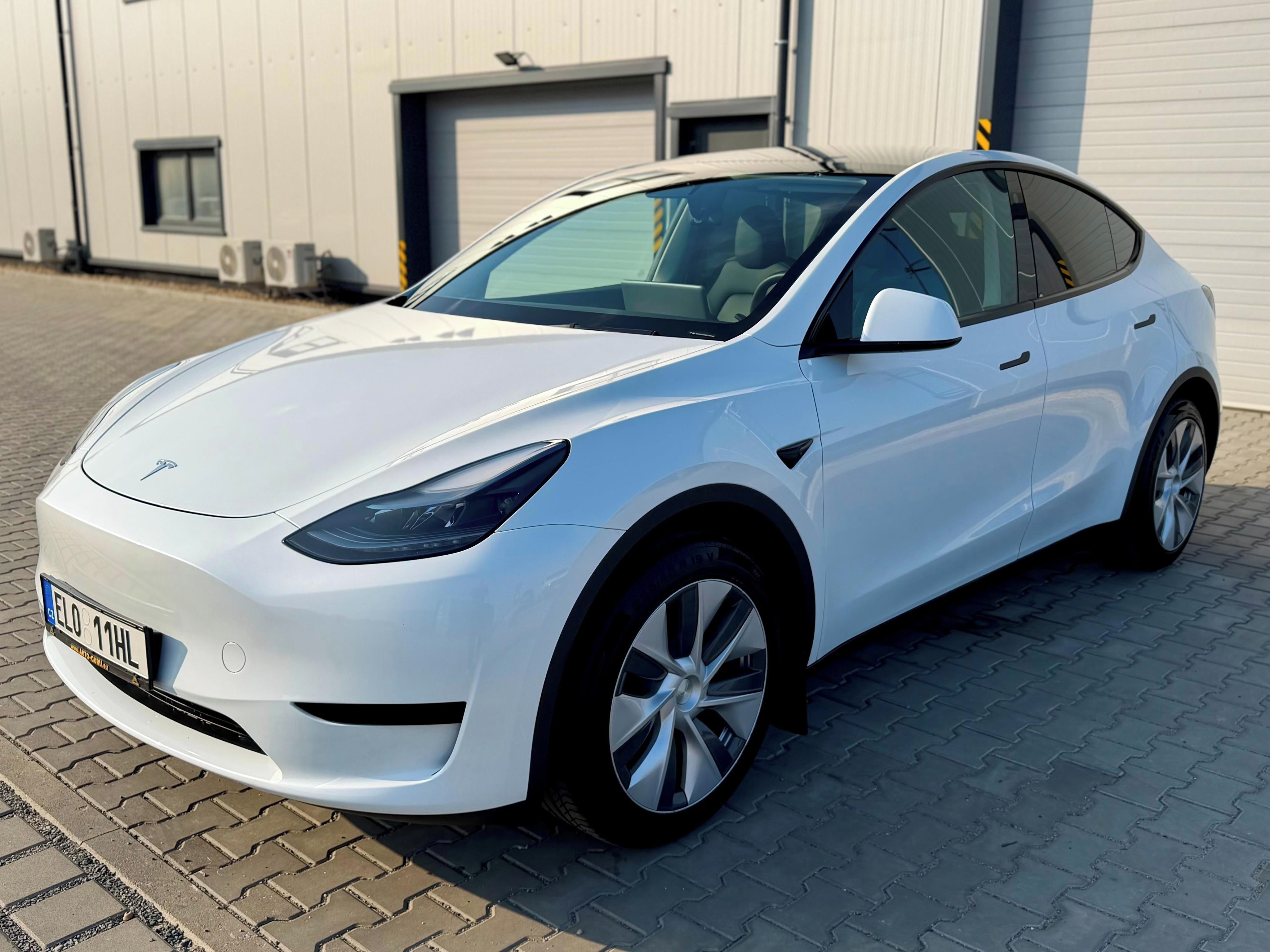 Tesla Model Y, RWD 2023 LFP  tažné 47tkm DPH