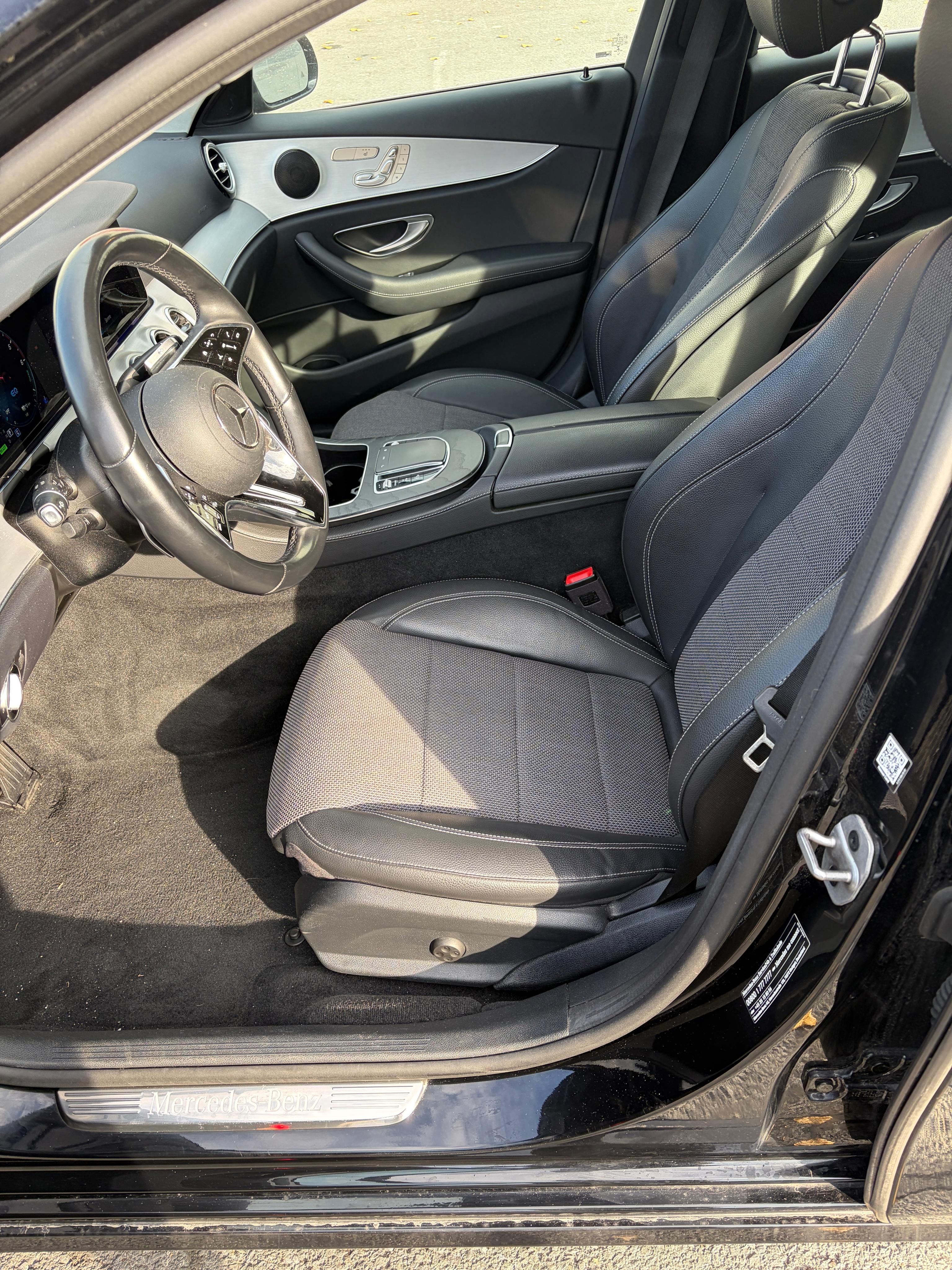 Mercedes-Benz Třídy E, 300 De Business - fotka 6
