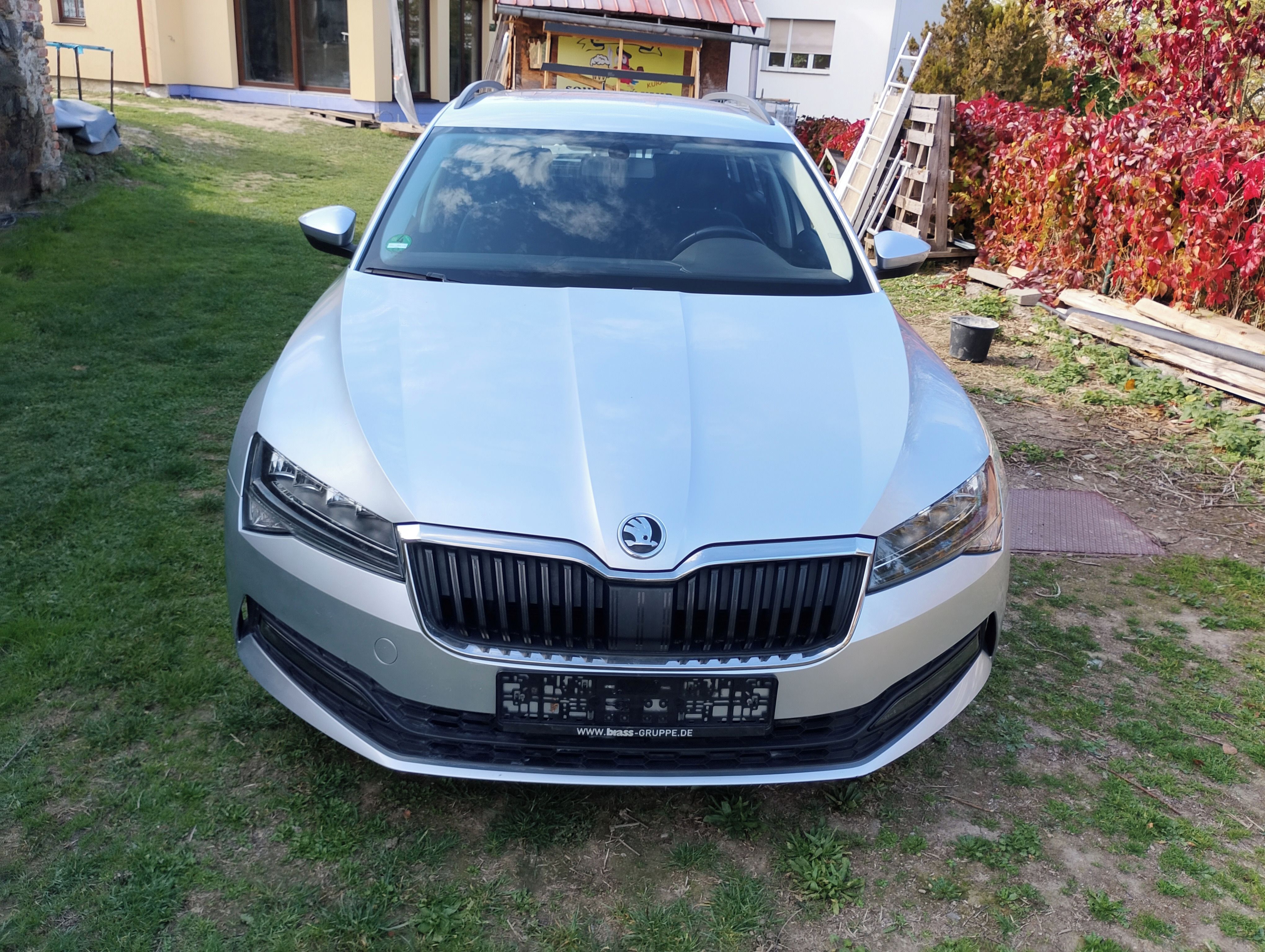 Škoda Superb, LED TAŽNÉ 2 SADY KOL SERVISKA