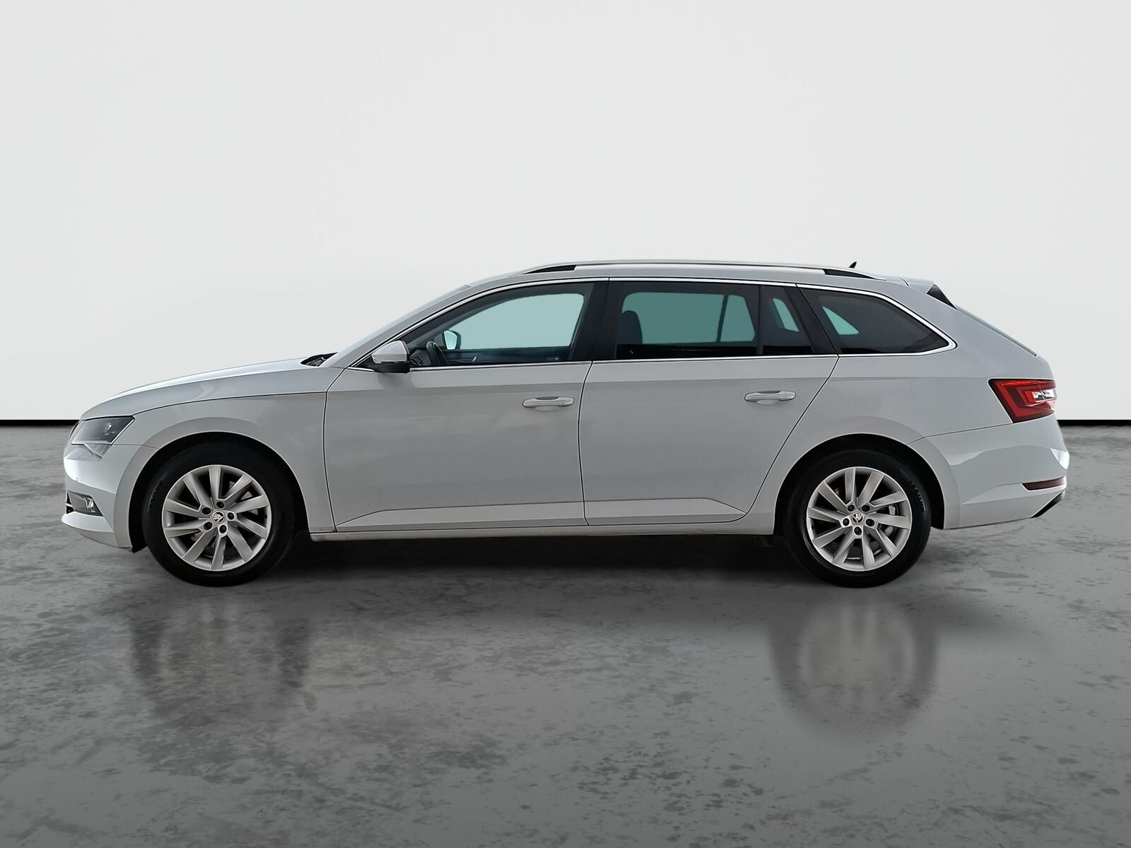 Škoda Superb, 2.0 TDI, Navi - fotka 3