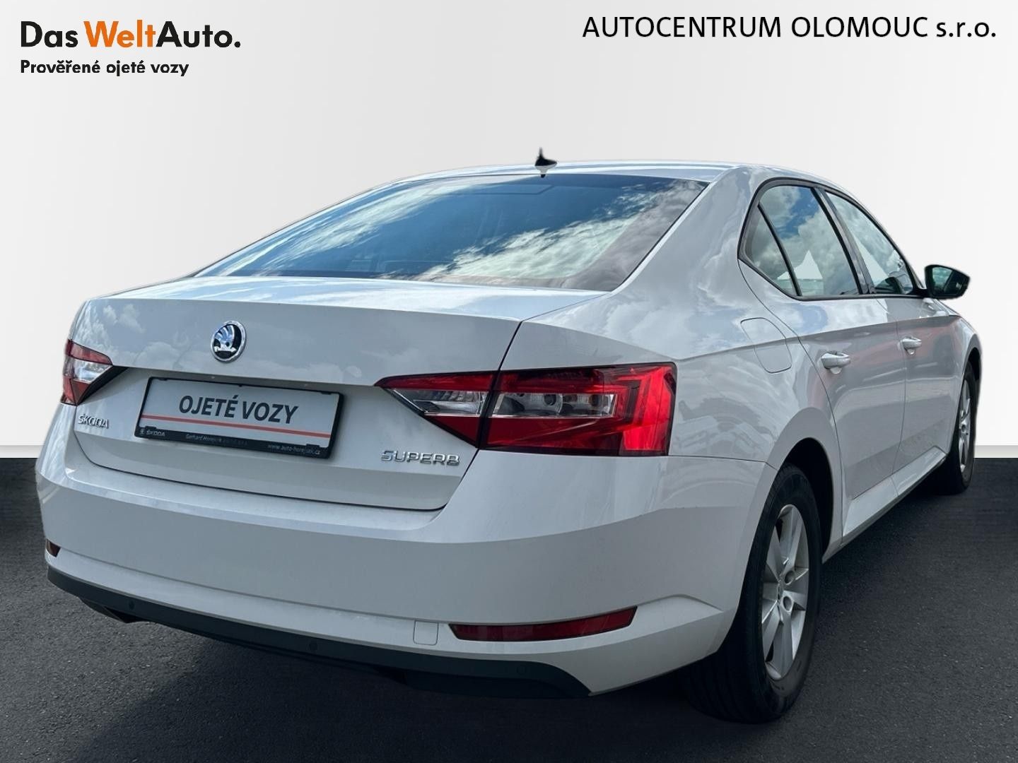 Škoda Superb, 2.0 TDI Active - fotka 2