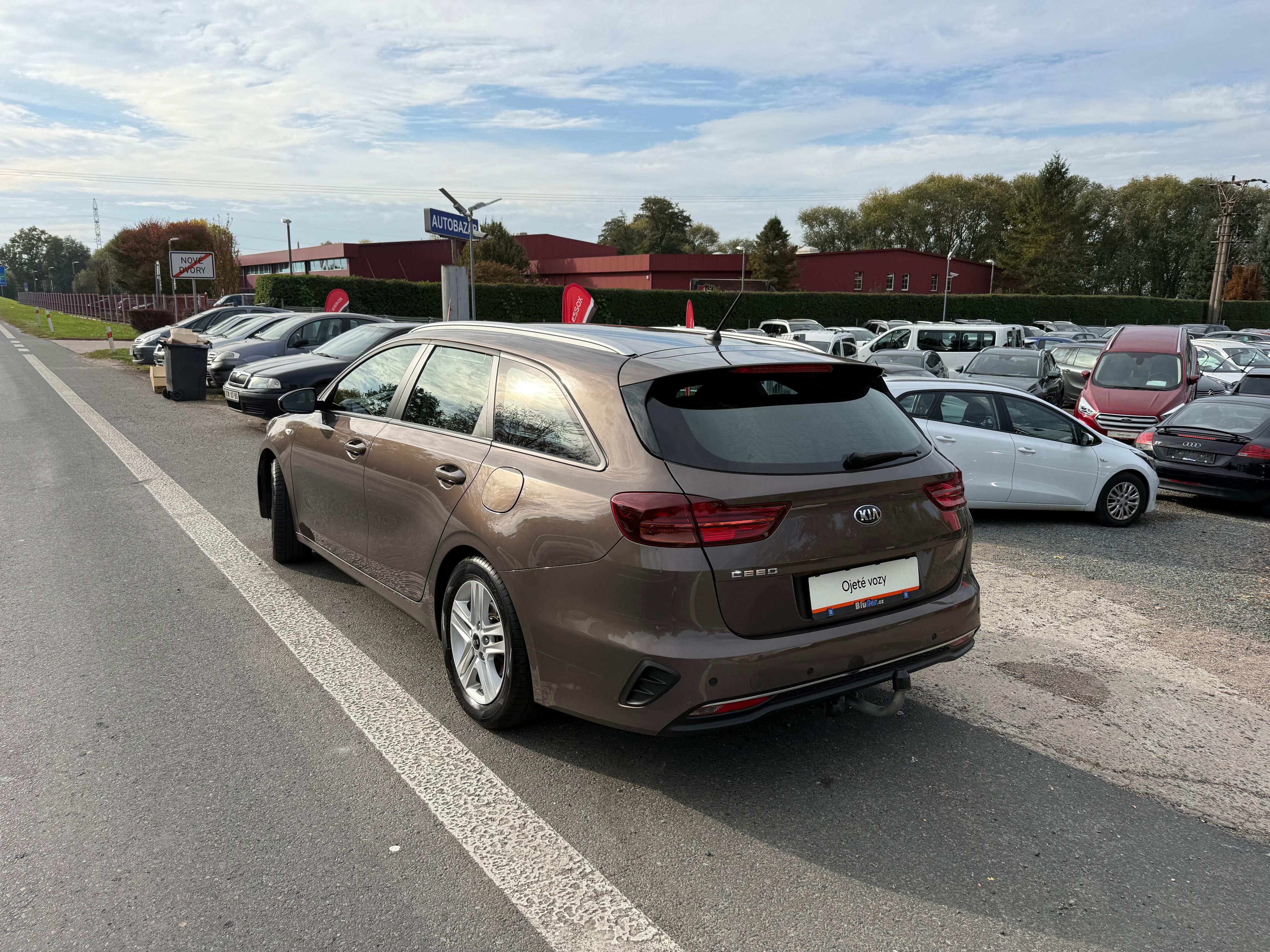 Kia Cee´d, 1.4CVVT ČR tažné - fotka 2