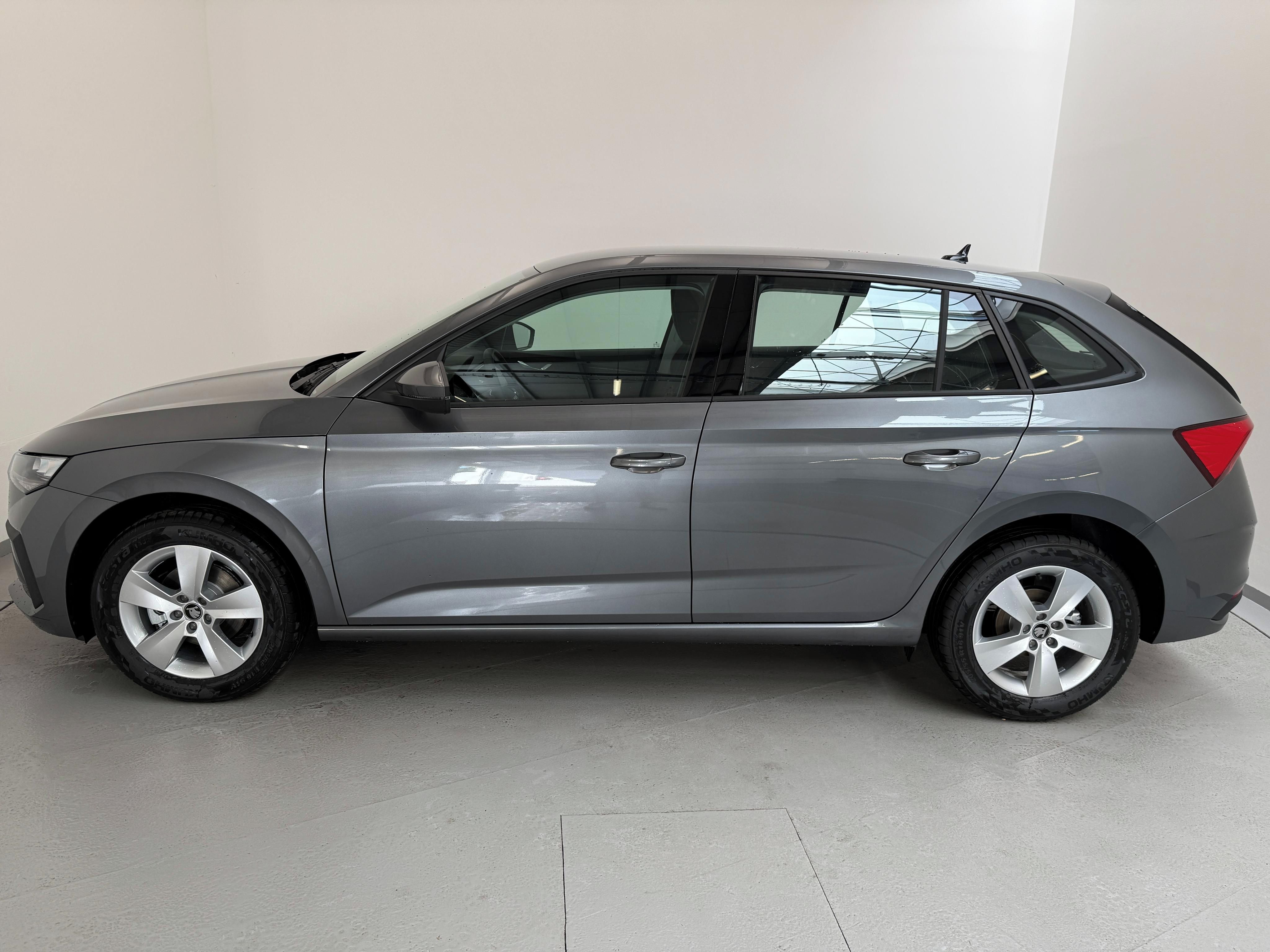 Škoda Scala, Classic 1,0 TSI 85 kW 7 DSG - fotka 2