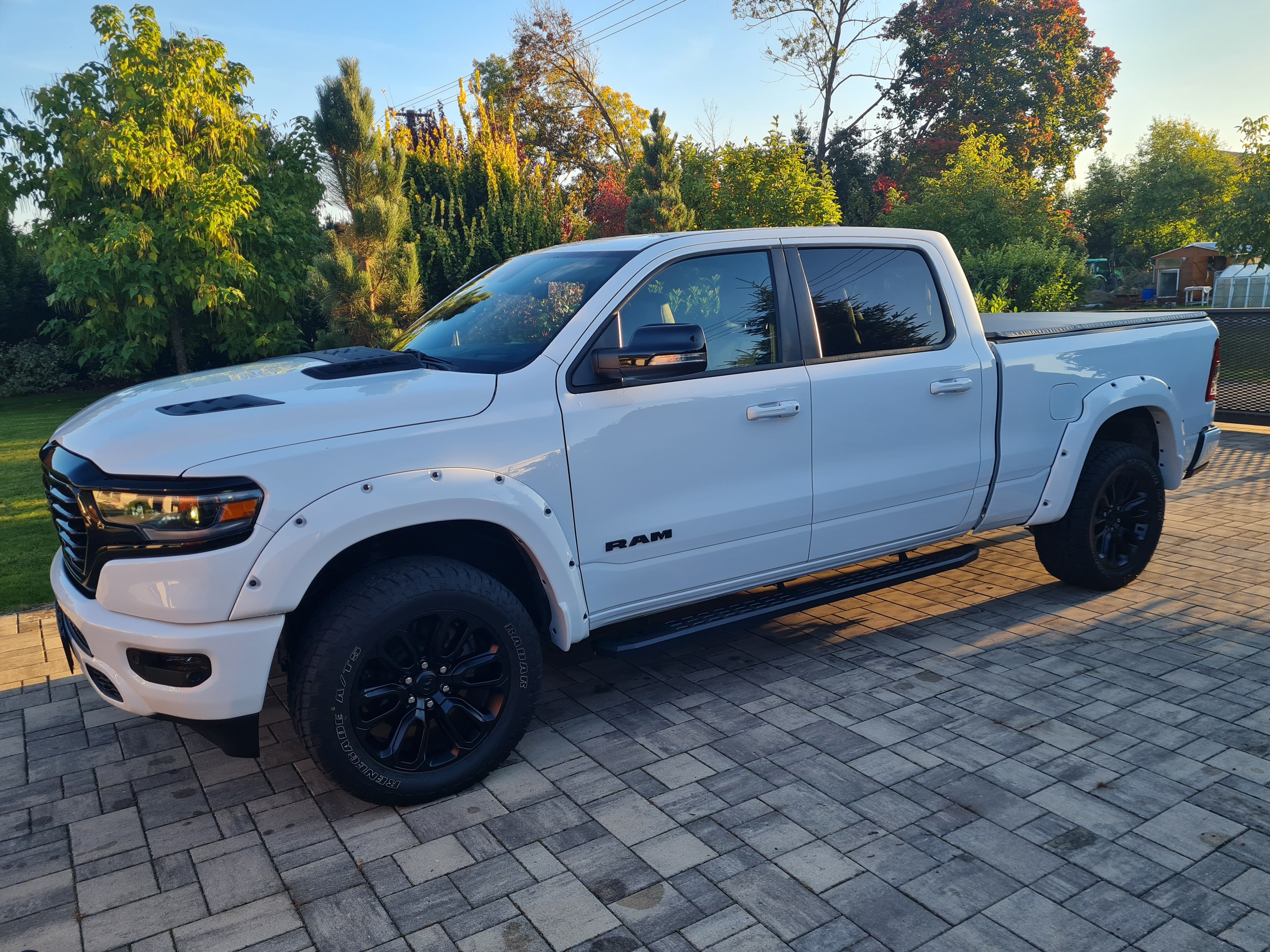 Dodge Ram 1500, 5,7 Hemi,Big Horn,CrewCab,LPG - fotka 2