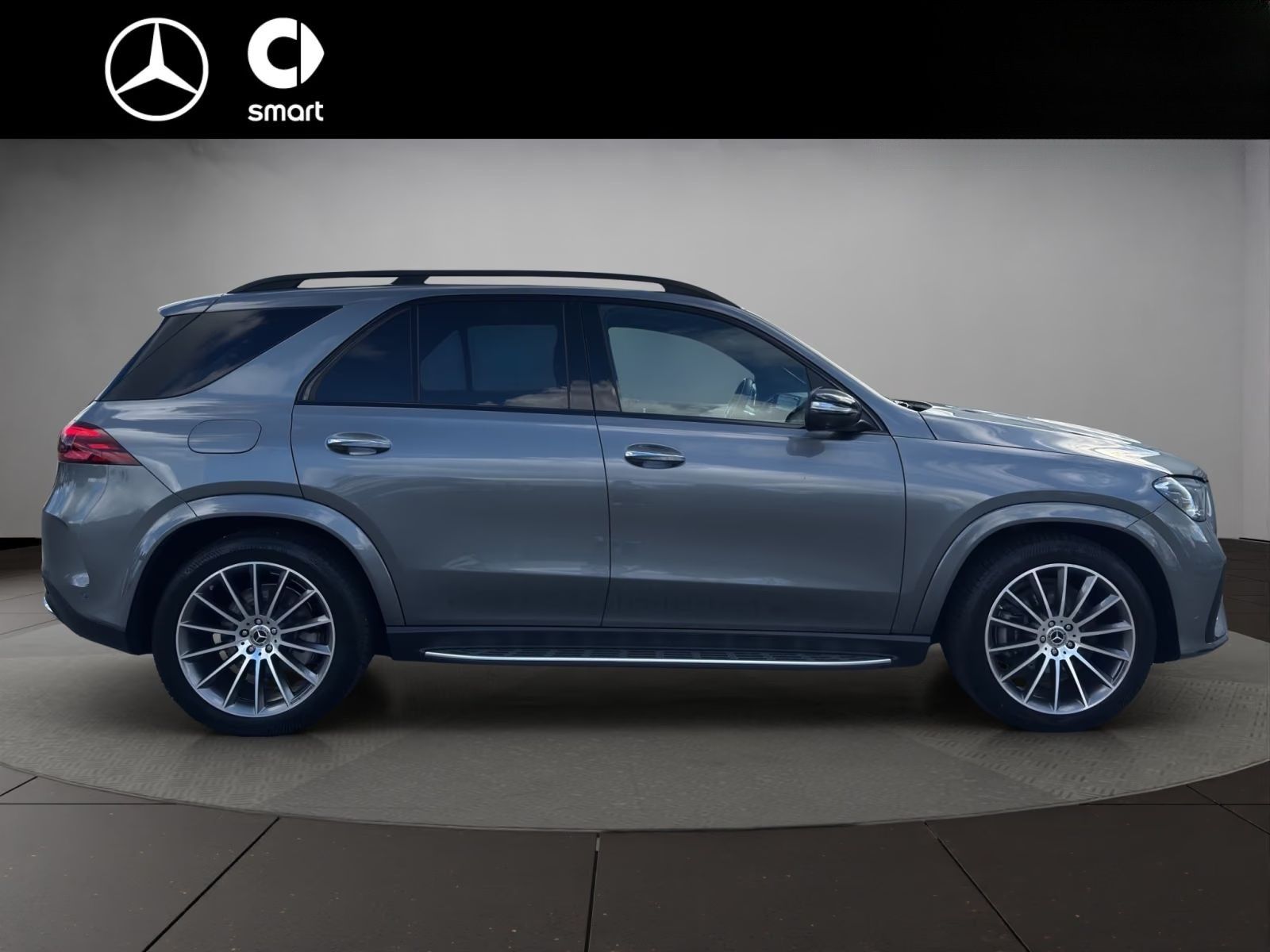 Mercedes-Benz GLE, 300d 4M AMG*PremiumPlus* - fotka 5