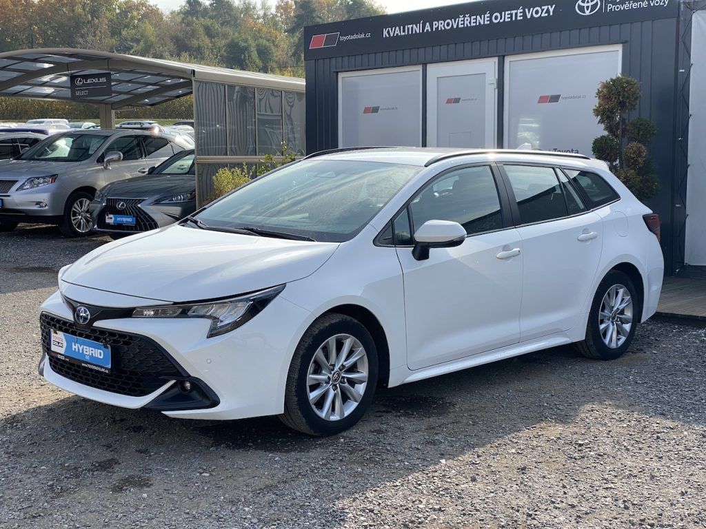 Toyota Corolla, 1.8HEV, ČR, ComTech, DPH - fotka 4