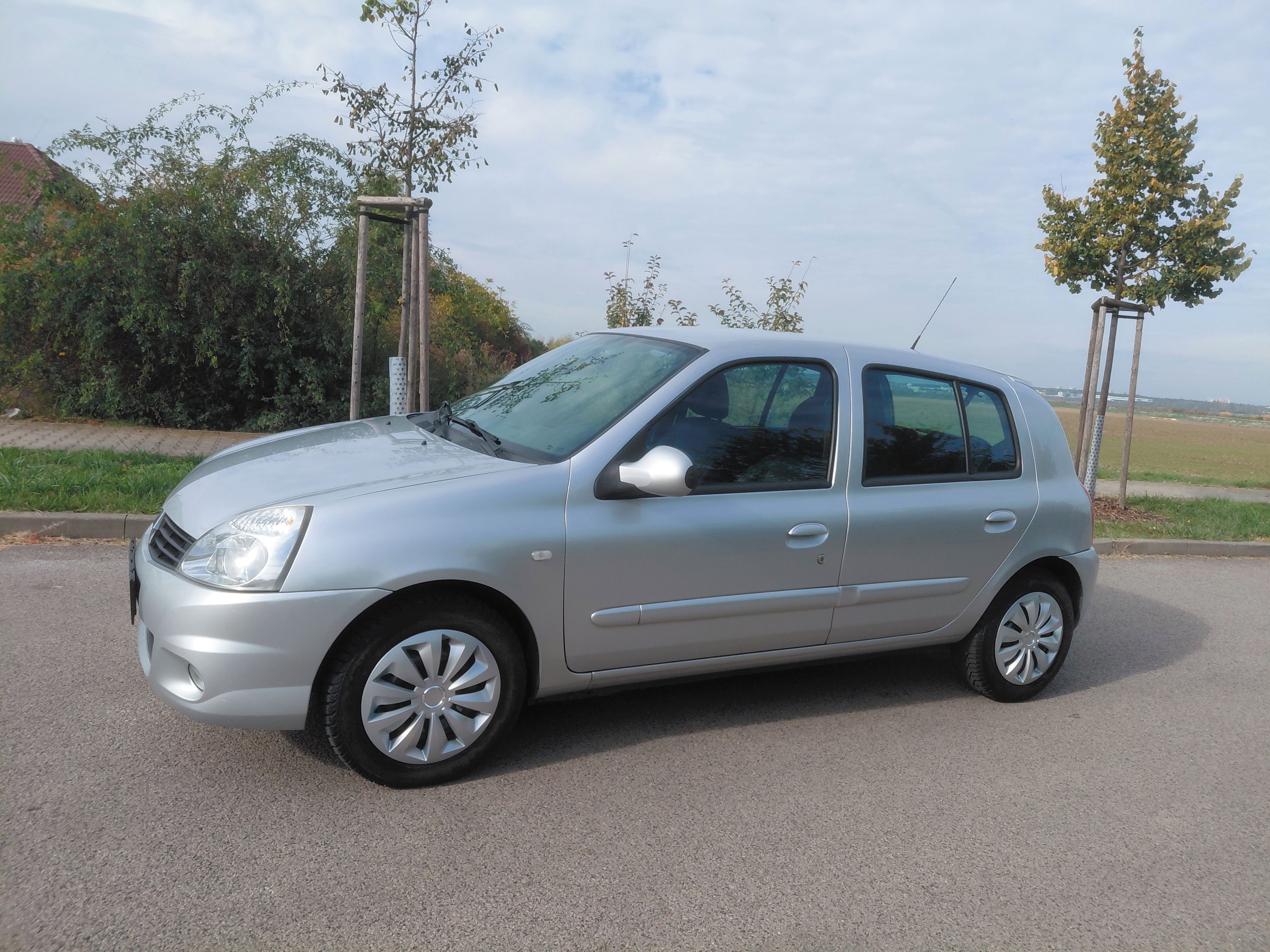 Renault Clio, 1.2i 5xDveře,Euro 4,Pěkný stav - fotka 4