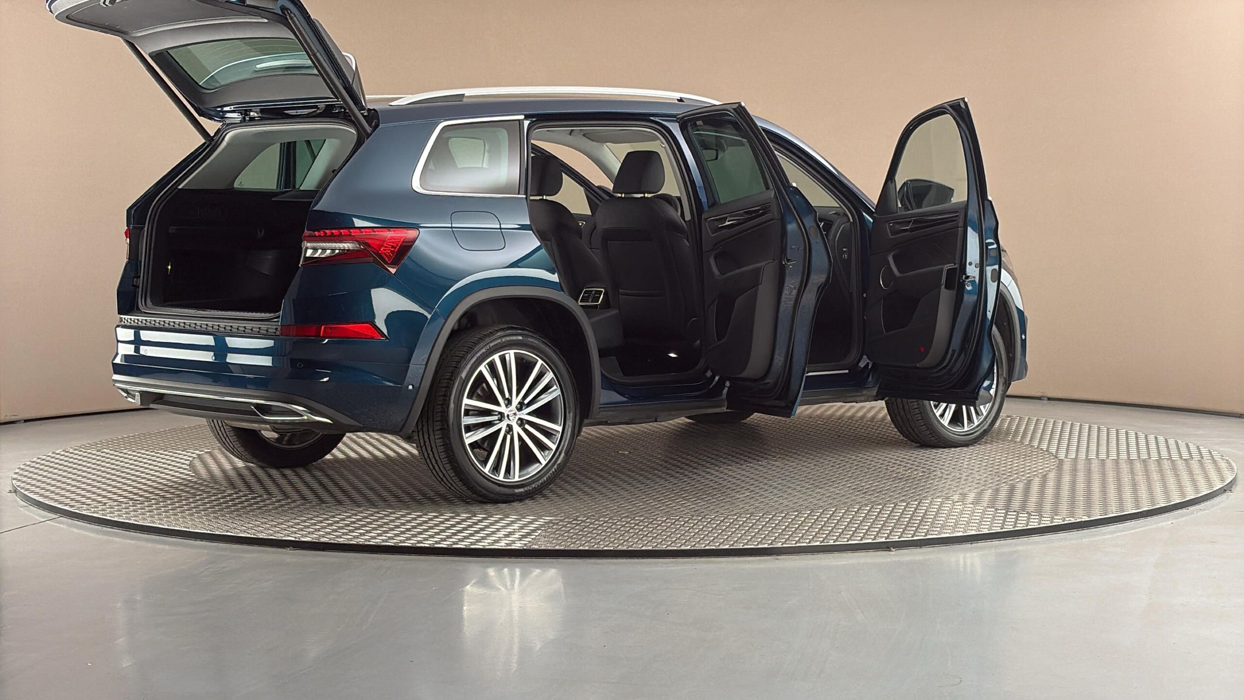 Škoda Kodiaq, 2.0 TDI DSG 4x4 L&K - fotka 6