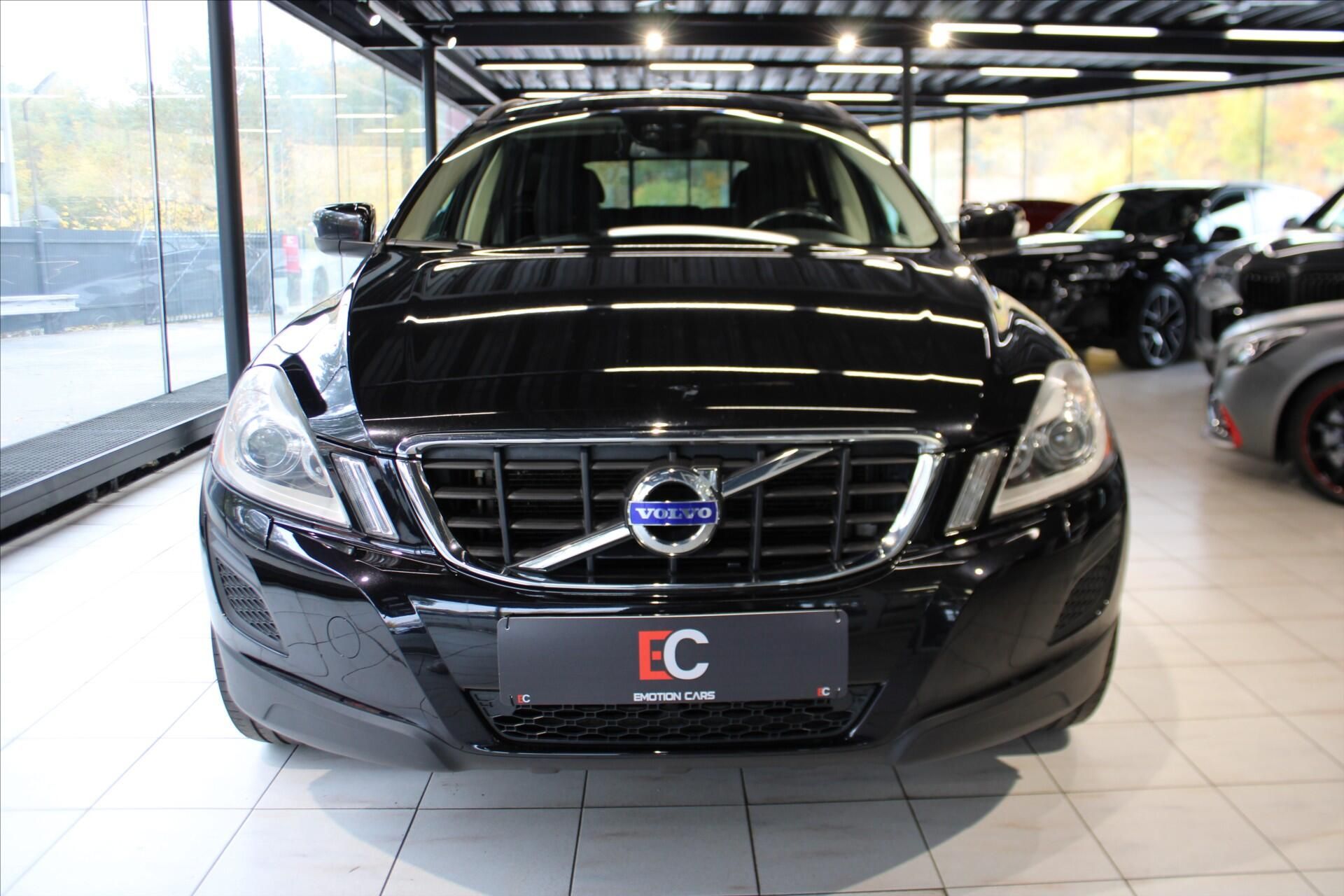 Volvo XC60, D3 AWD Polestar DPH/Tažné - fotka 2