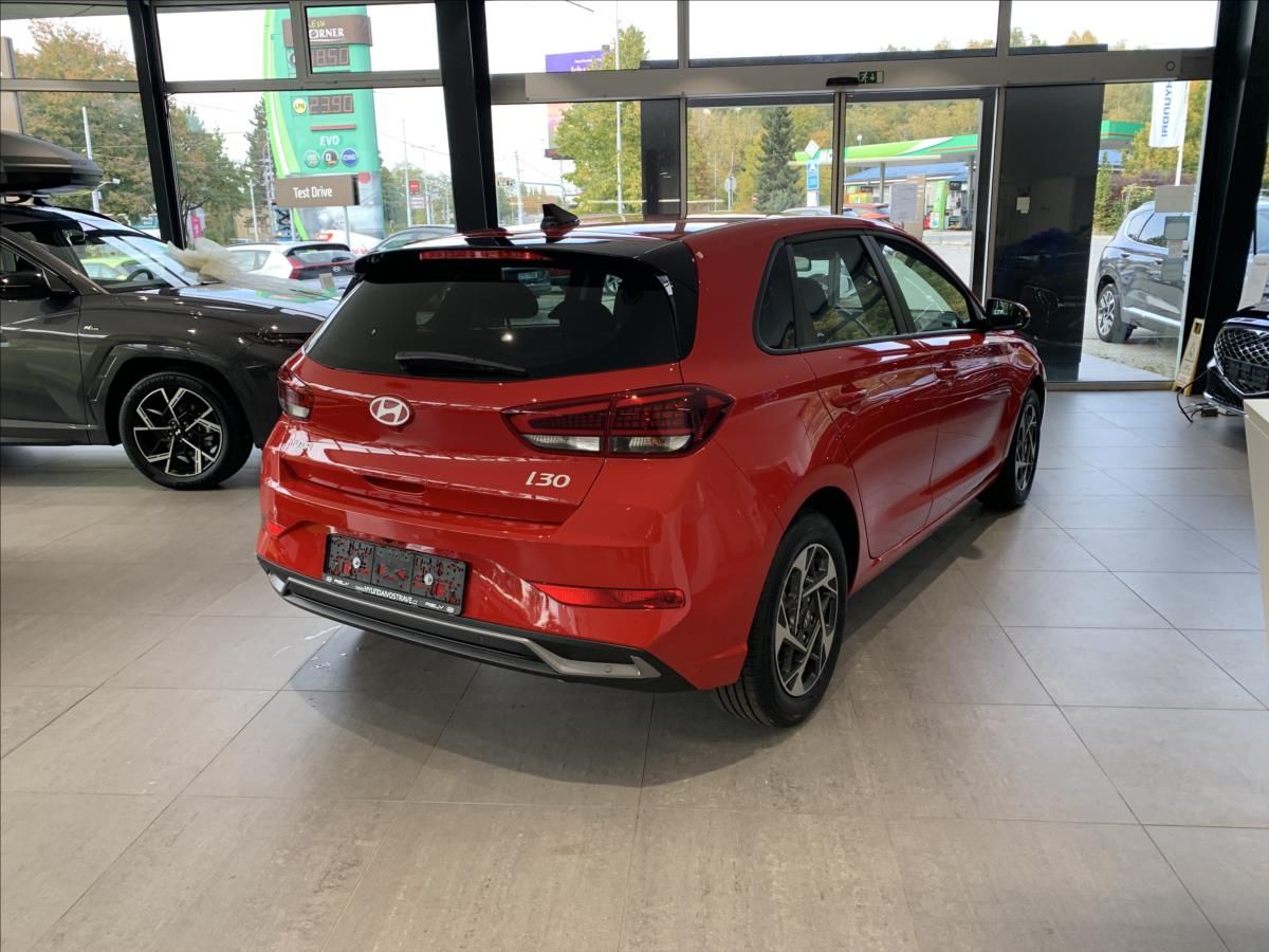 Hyundai i30, 1,0 T-GDI 85 kW MT GO CZECH - fotka 5