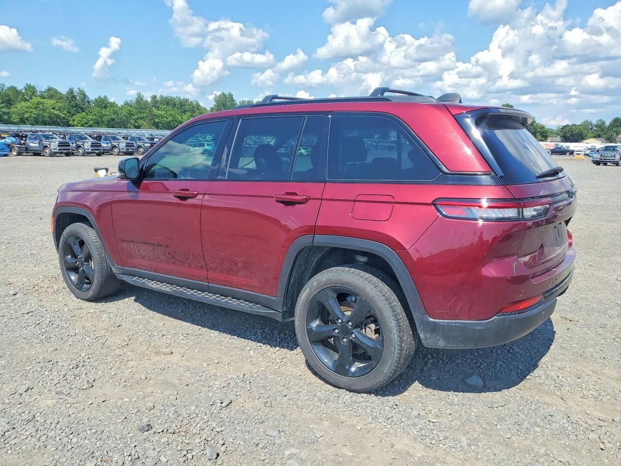 Jeep Grand Cherokee, Auto na cestě - fotka 2